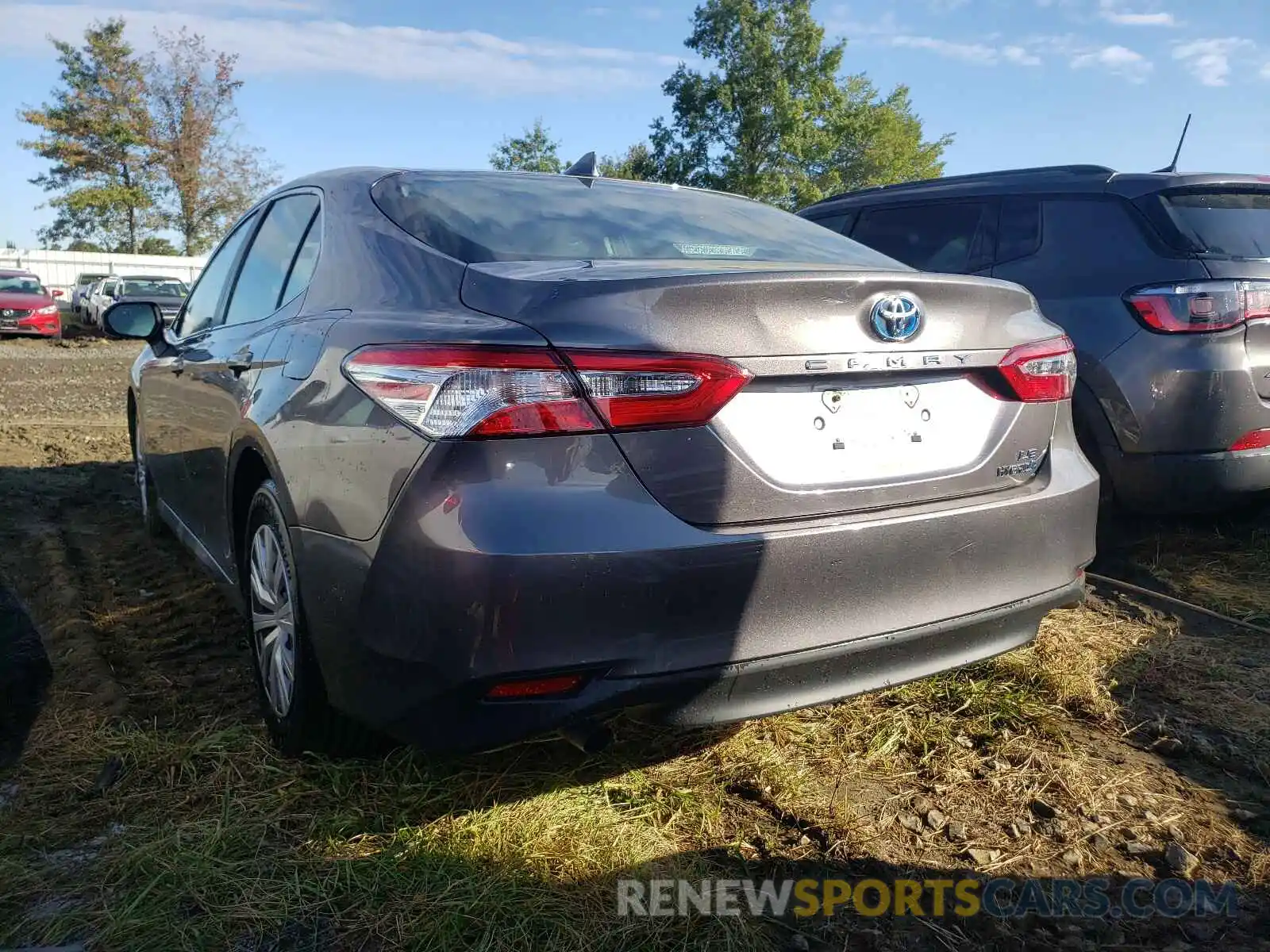 3 Photograph of a damaged car 4T1C31AK5LU019193 TOYOTA CAMRY 2020