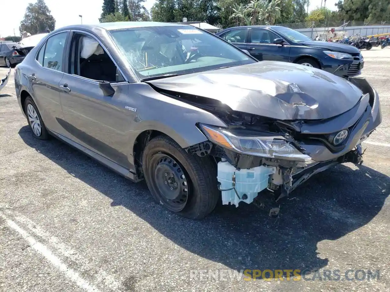 1 Photograph of a damaged car 4T1C31AK5LU519418 TOYOTA CAMRY 2020