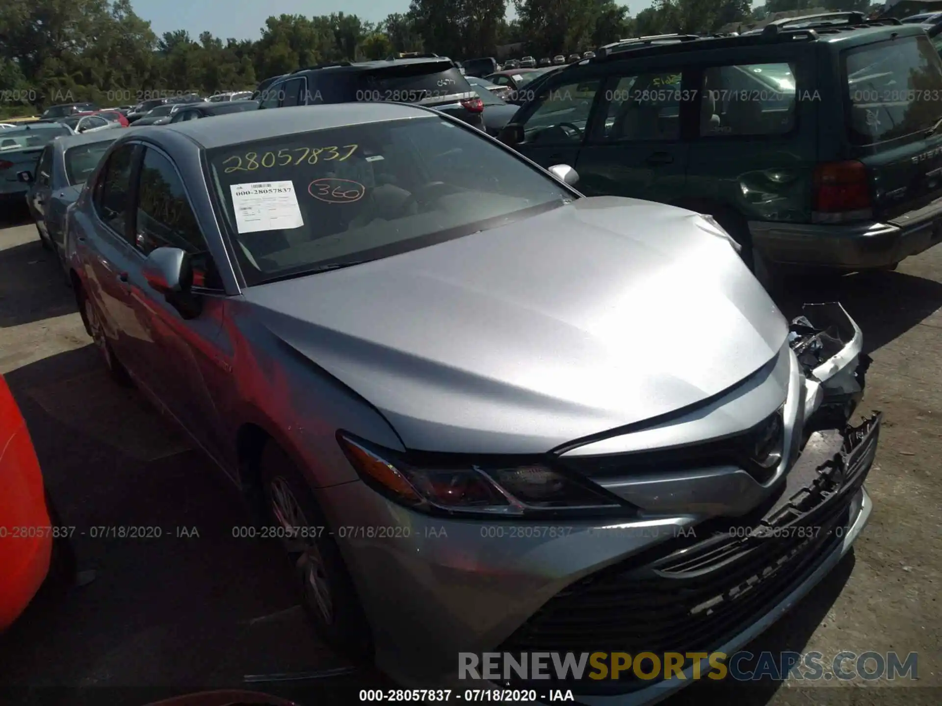 1 Photograph of a damaged car 4T1C31AK5LU520696 TOYOTA CAMRY 2020