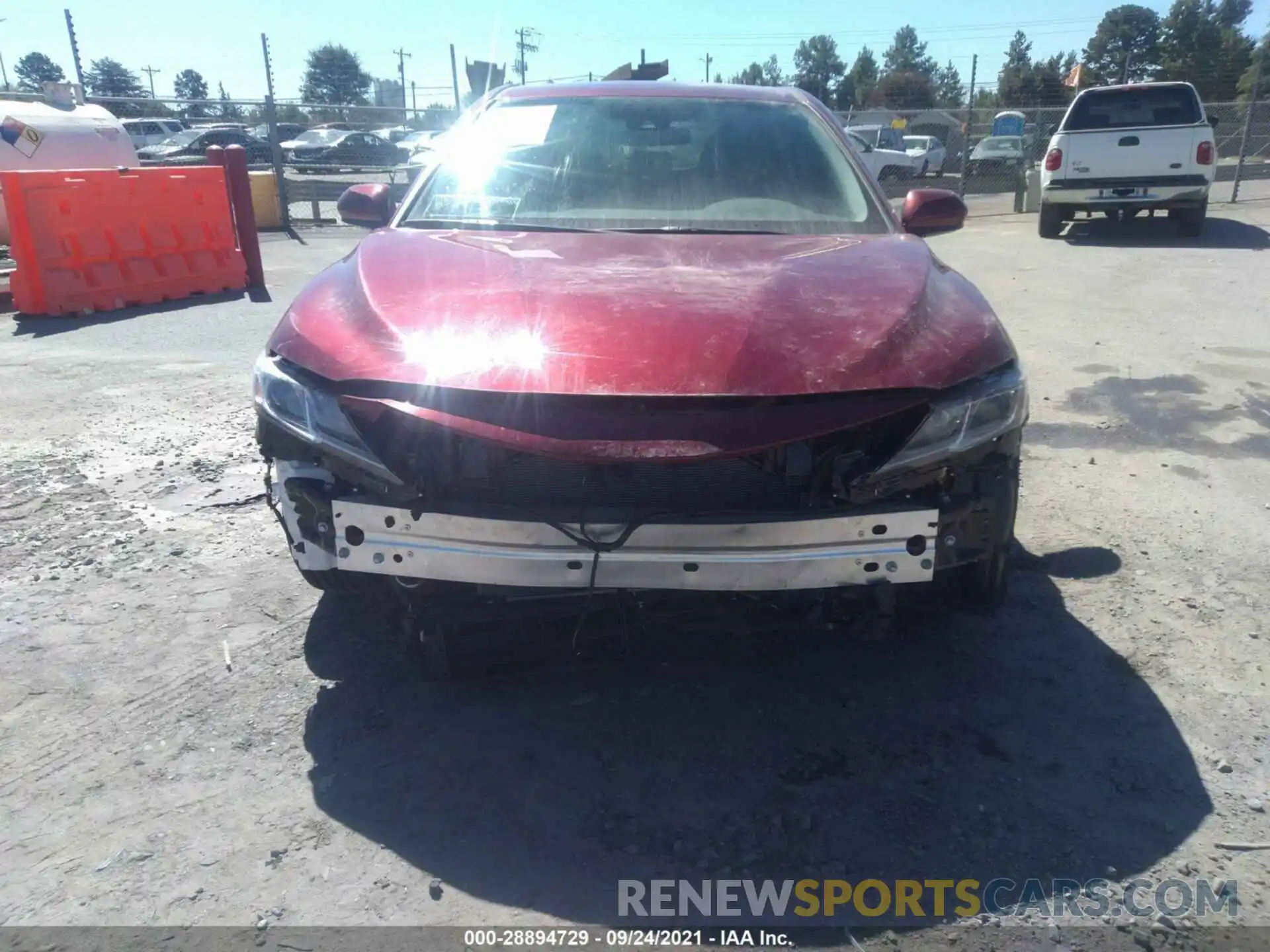 6 Photograph of a damaged car 4T1C31AK5LU521993 TOYOTA CAMRY 2020