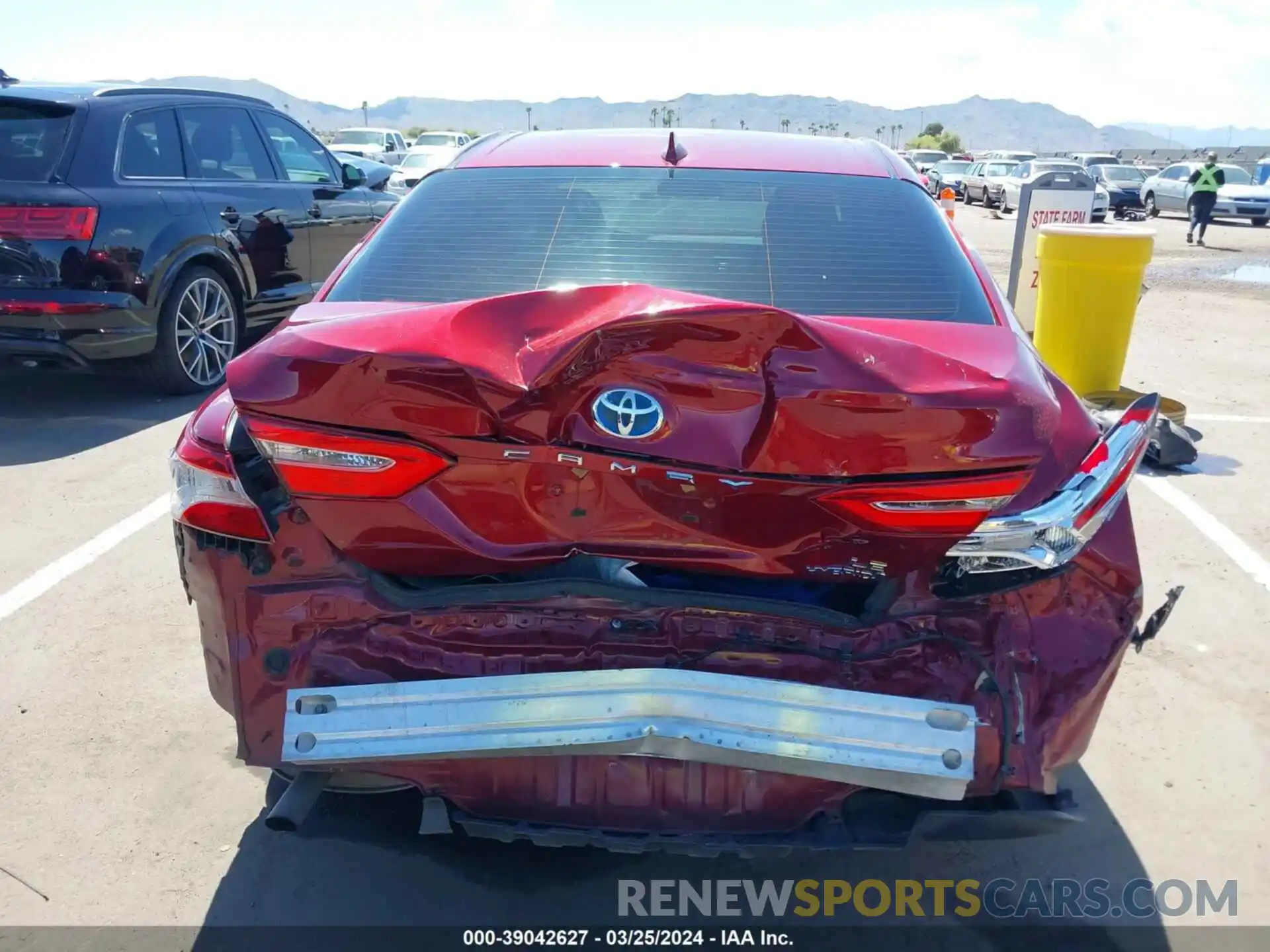 16 Photograph of a damaged car 4T1C31AK5LU524344 TOYOTA CAMRY 2020