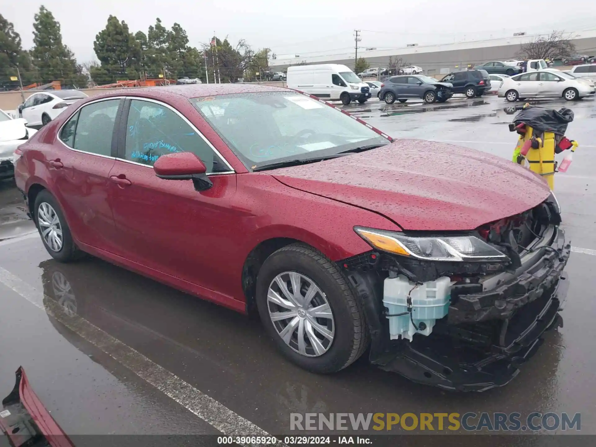 1 Photograph of a damaged car 4T1C31AK5LU525526 TOYOTA CAMRY 2020