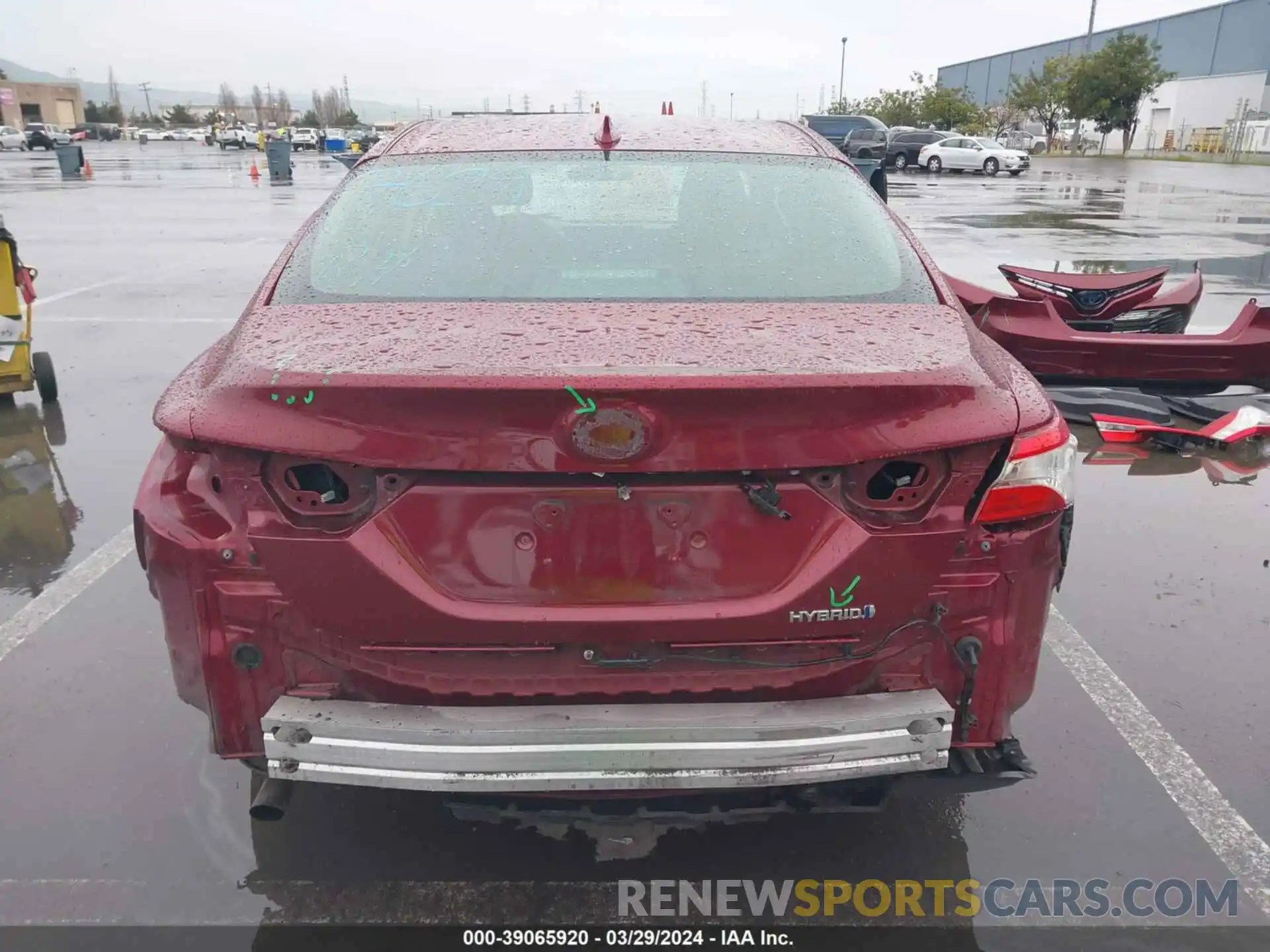 17 Photograph of a damaged car 4T1C31AK5LU525526 TOYOTA CAMRY 2020