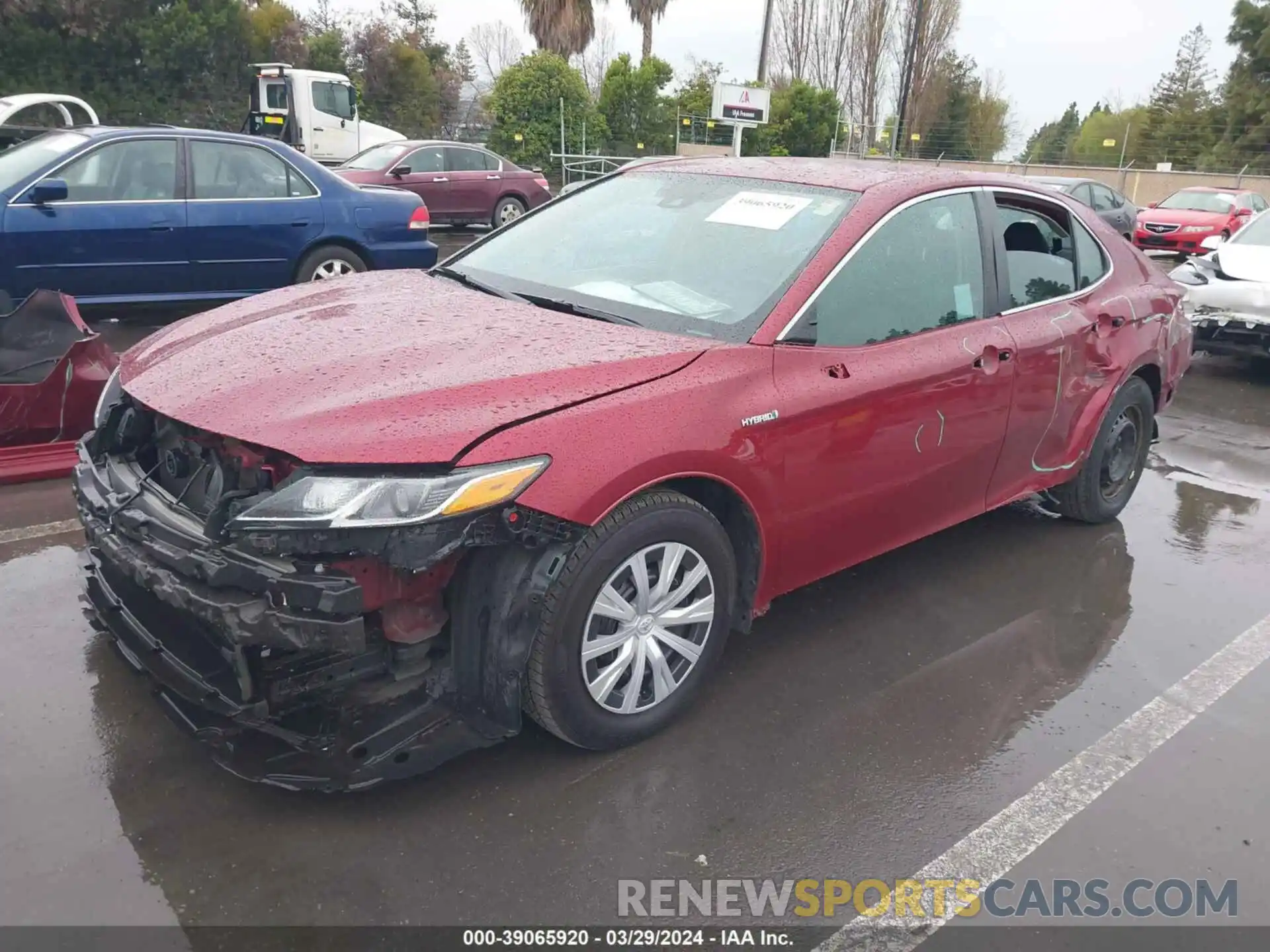 2 Photograph of a damaged car 4T1C31AK5LU525526 TOYOTA CAMRY 2020