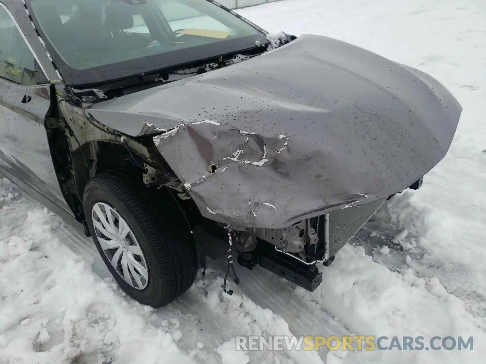 9 Photograph of a damaged car 4T1C31AK5LU527163 TOYOTA CAMRY 2020