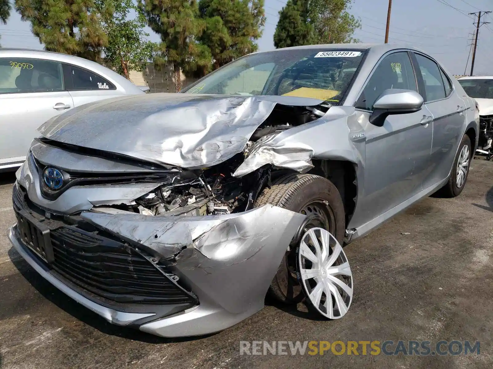 2 Photograph of a damaged car 4T1C31AK5LU529186 TOYOTA CAMRY 2020