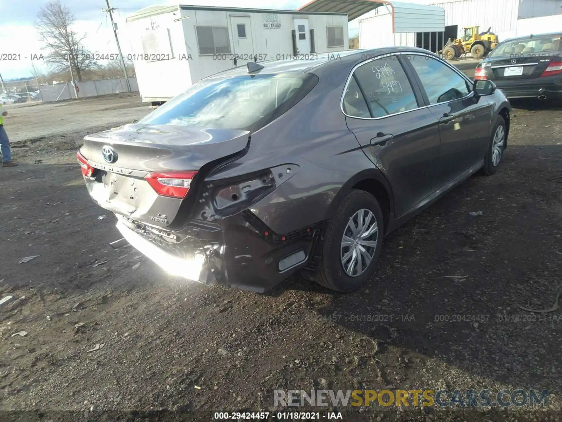 4 Photograph of a damaged car 4T1C31AK5LU529558 TOYOTA CAMRY 2020