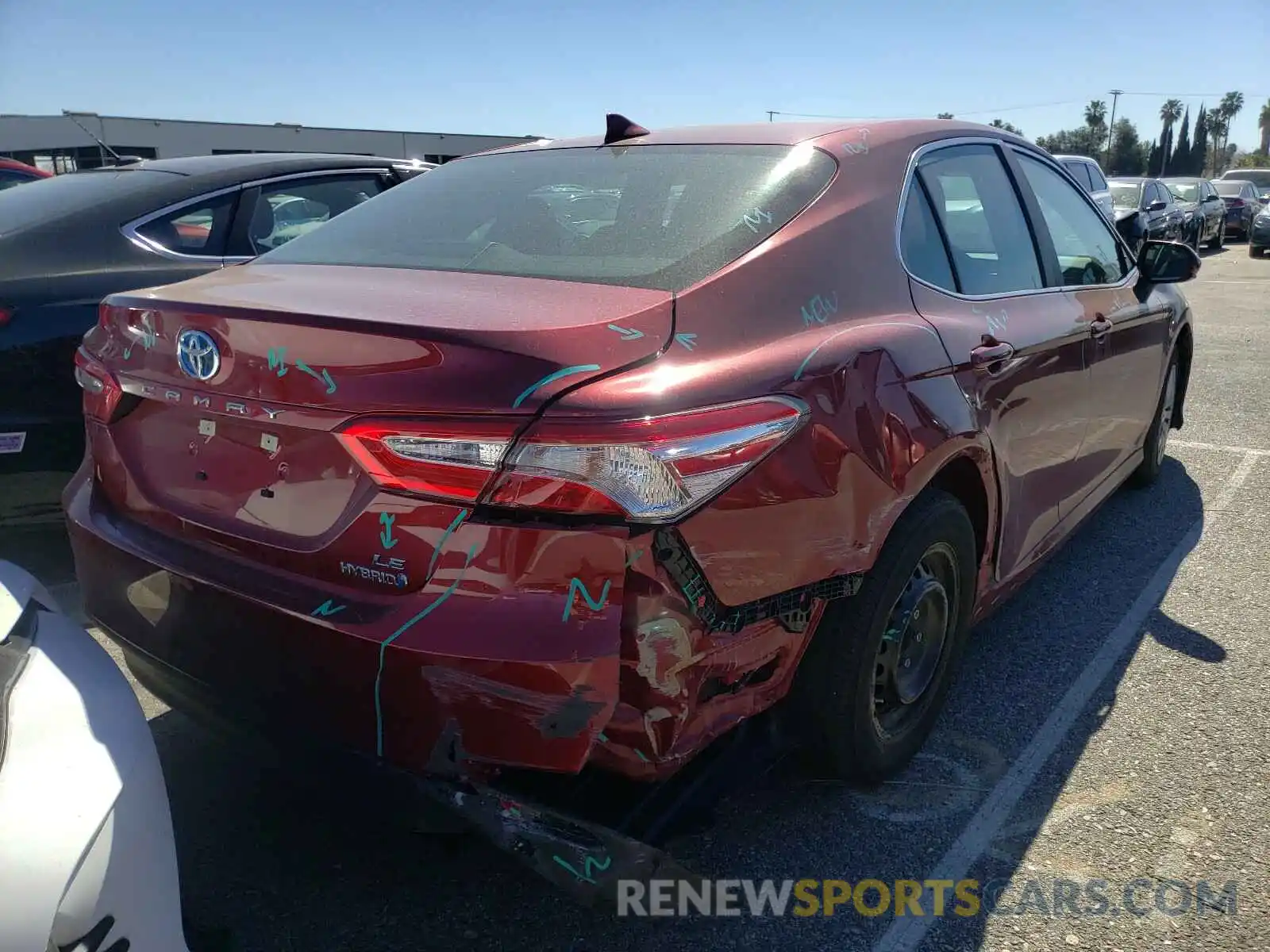 4 Photograph of a damaged car 4T1C31AK5LU534548 TOYOTA CAMRY 2020