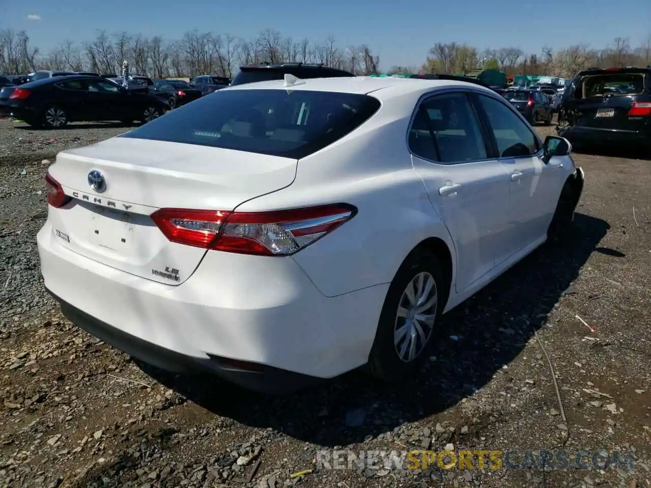 4 Photograph of a damaged car 4T1C31AK5LU535909 TOYOTA CAMRY 2020