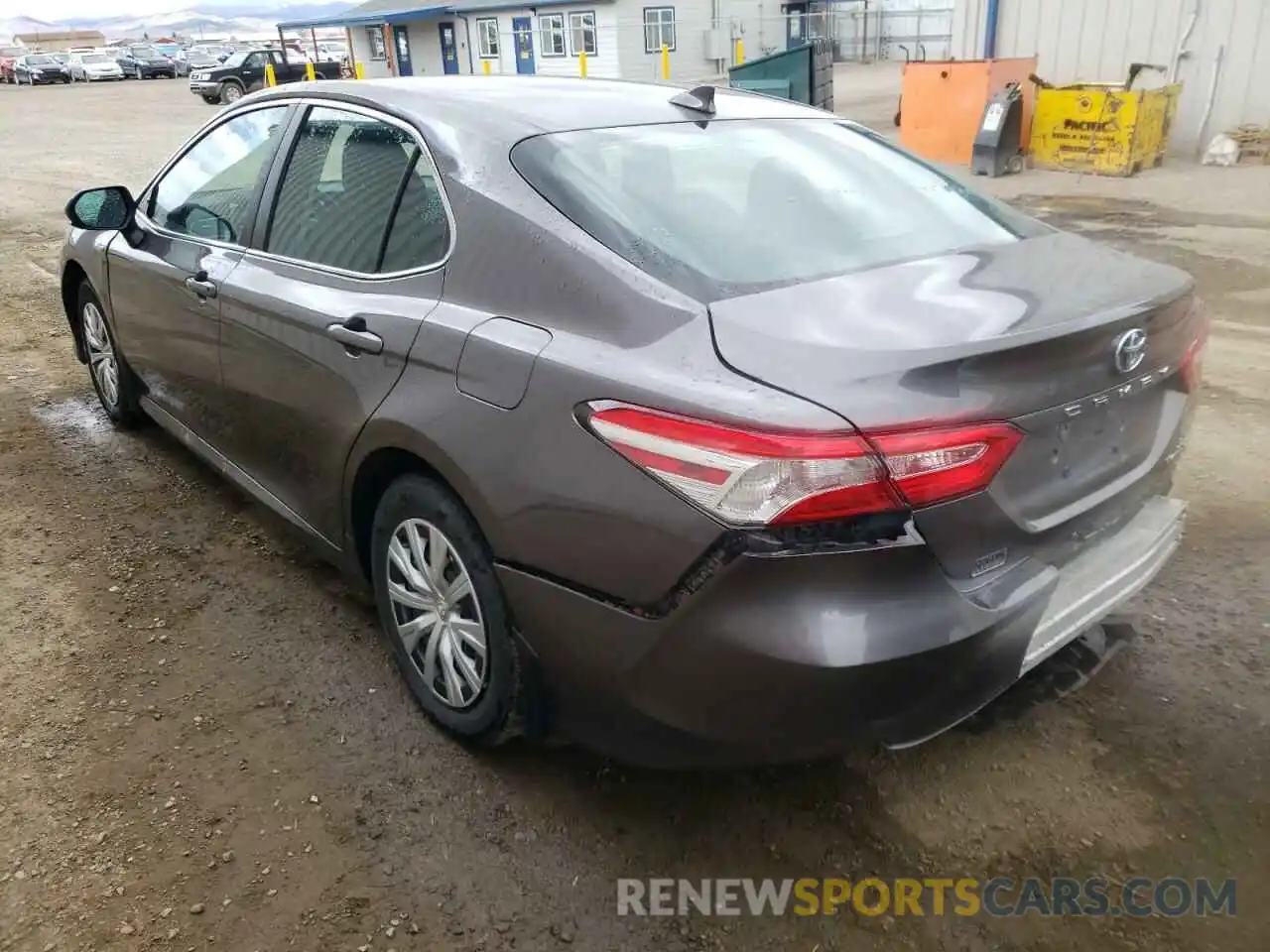 3 Photograph of a damaged car 4T1C31AK6LU519296 TOYOTA CAMRY 2020