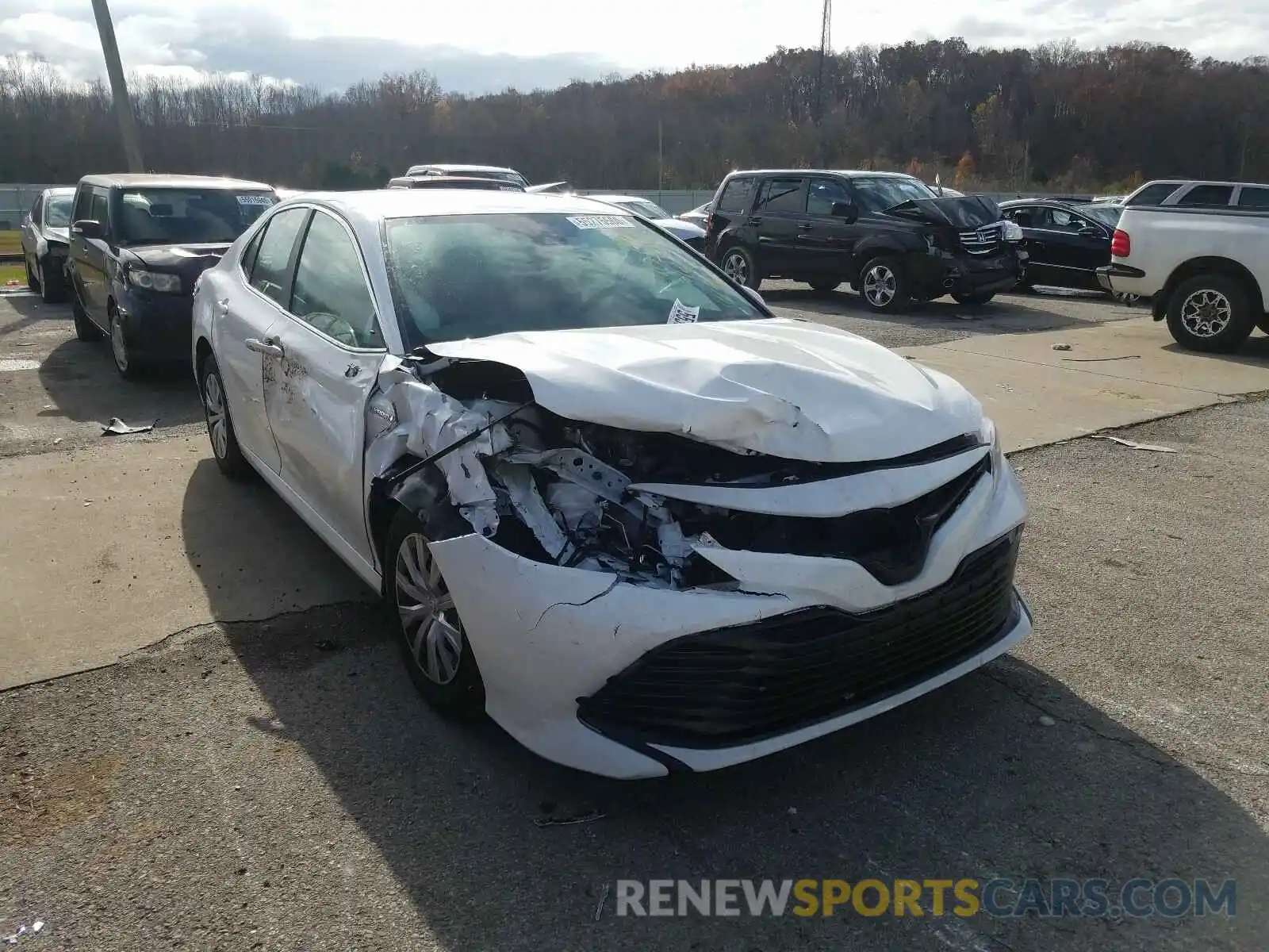 1 Photograph of a damaged car 4T1C31AK6LU527298 TOYOTA CAMRY 2020