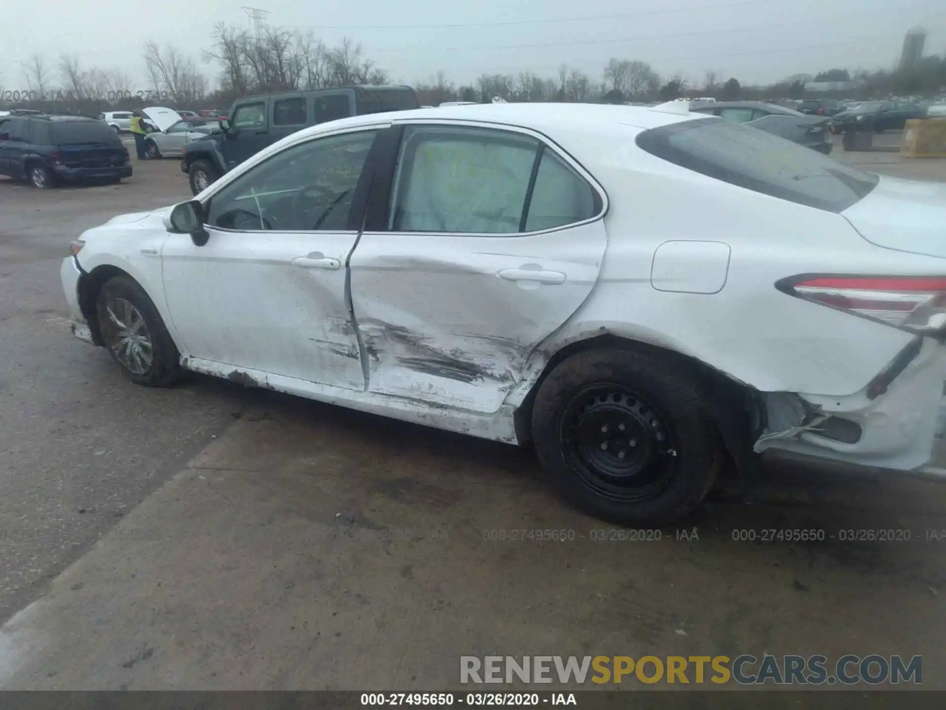 6 Photograph of a damaged car 4T1C31AK6LU528290 TOYOTA CAMRY 2020