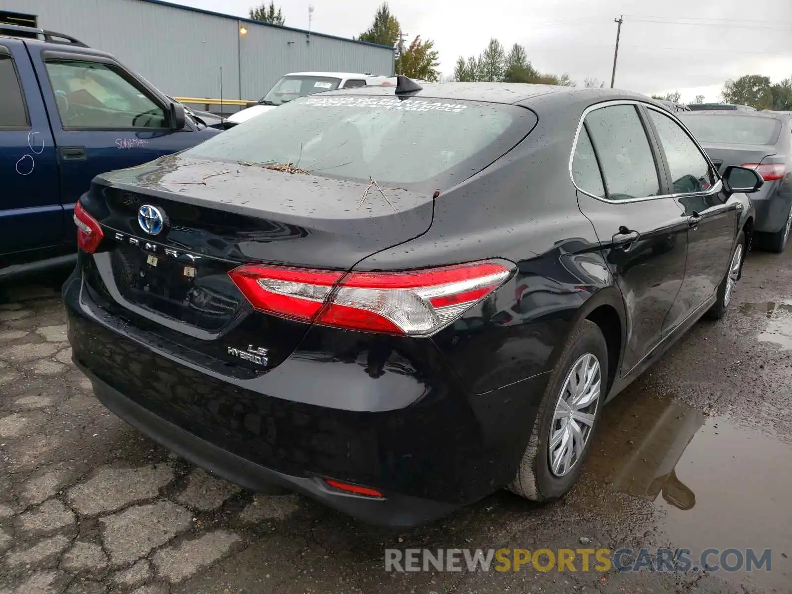 4 Photograph of a damaged car 4T1C31AK6LU529293 TOYOTA CAMRY 2020