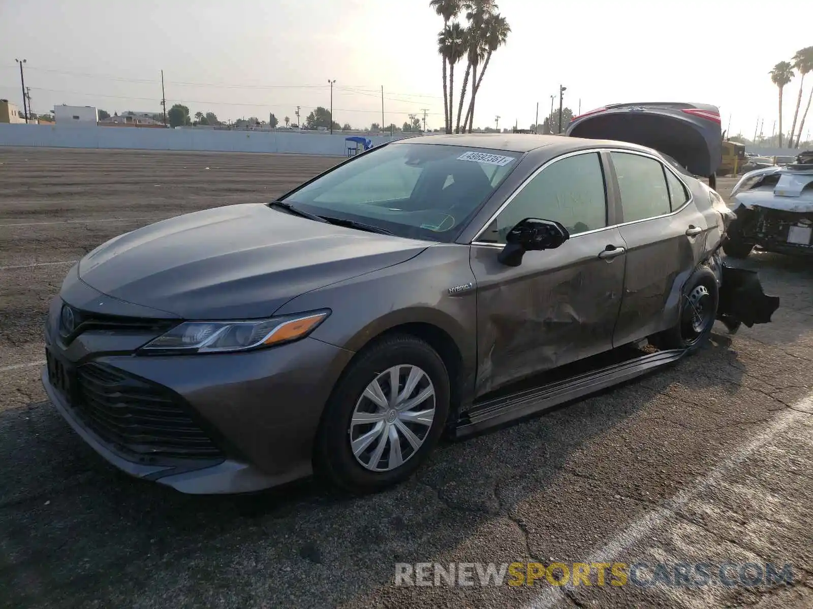 2 Photograph of a damaged car 4T1C31AK6LU541315 TOYOTA CAMRY 2020