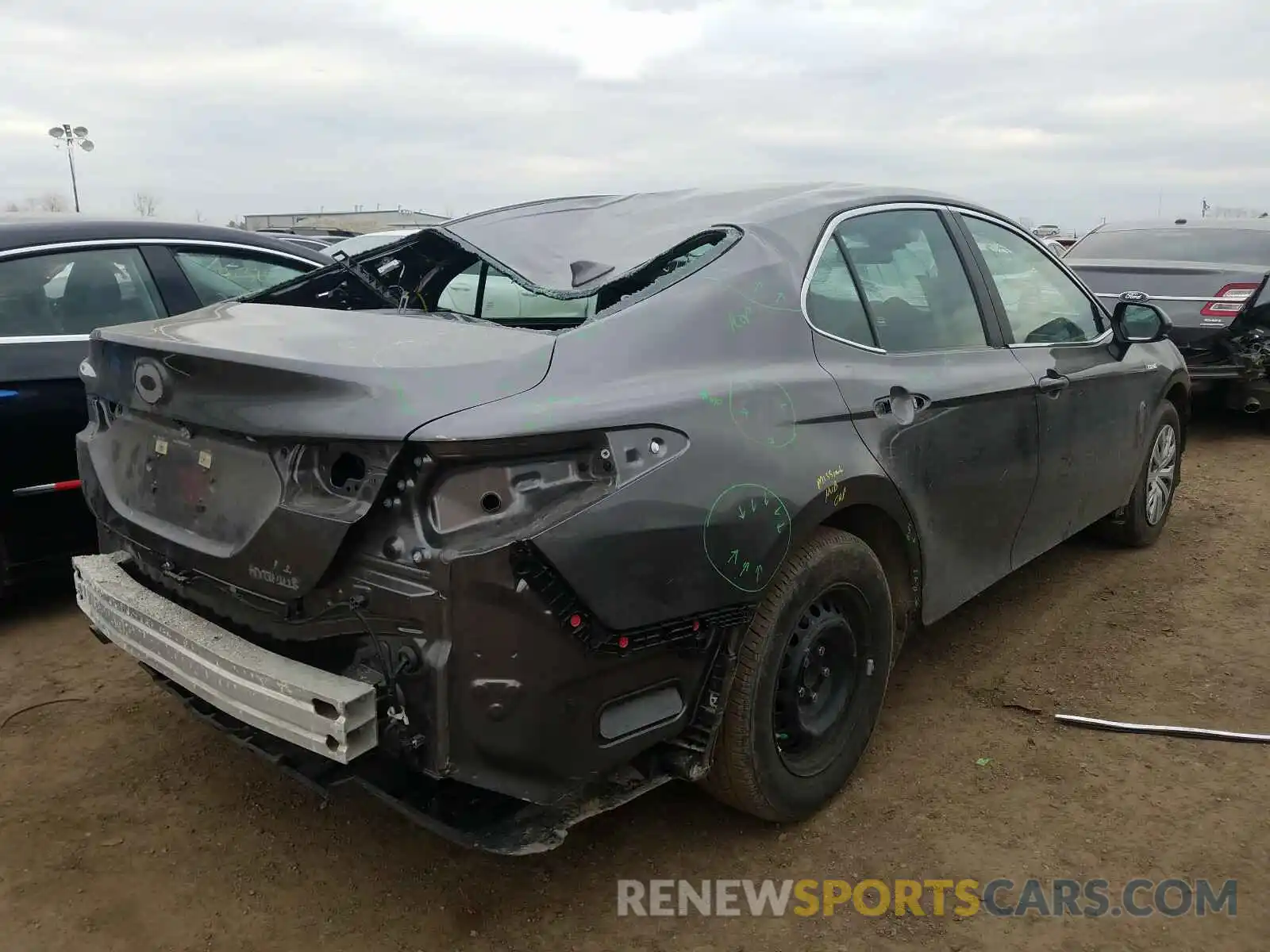 4 Photograph of a damaged car 4T1C31AK6LU545073 TOYOTA CAMRY 2020