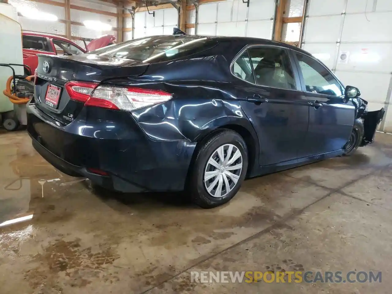 4 Photograph of a damaged car 4T1C31AK7LU019504 TOYOTA CAMRY 2020