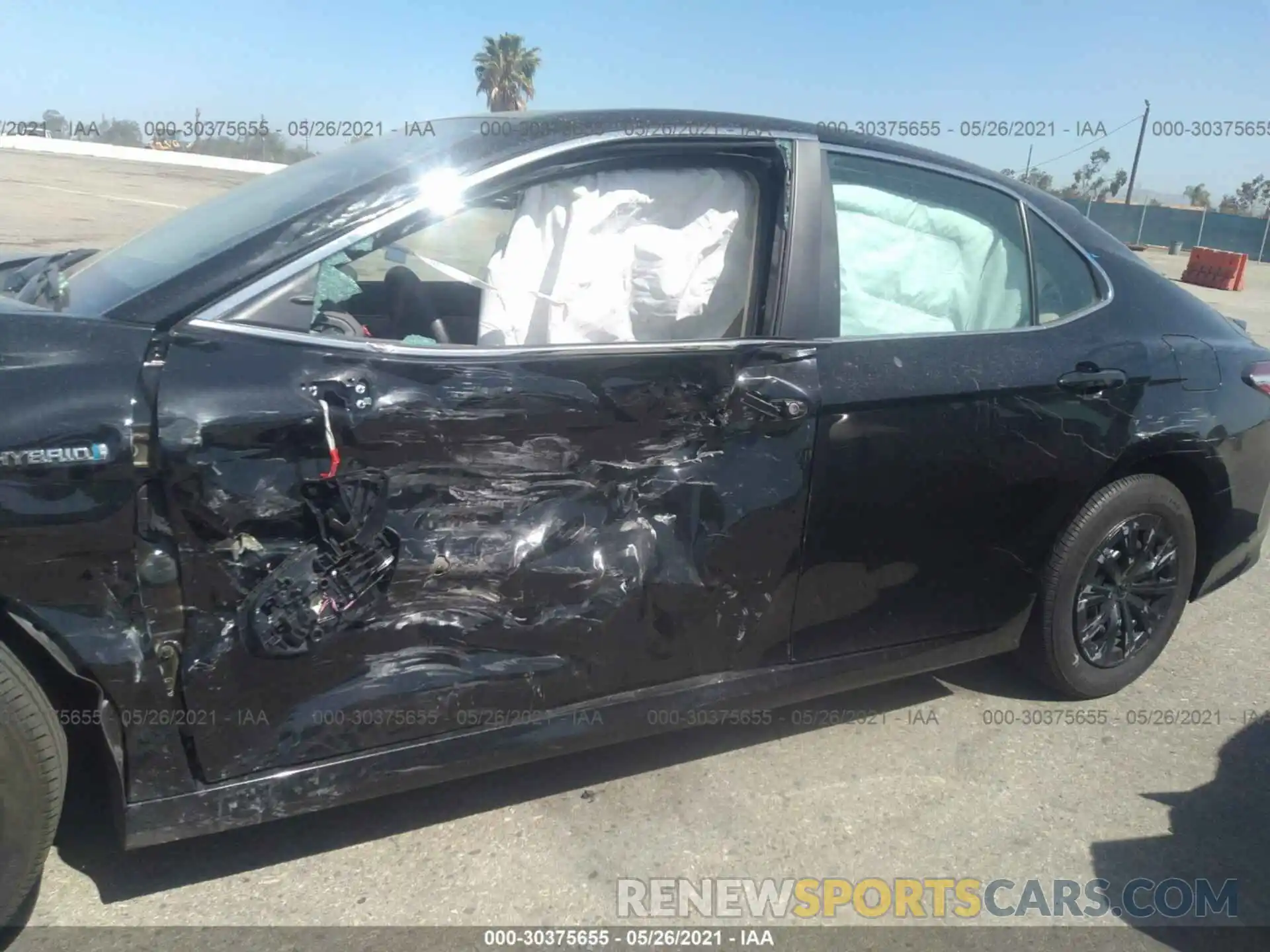 6 Photograph of a damaged car 4T1C31AK7LU519324 TOYOTA CAMRY 2020