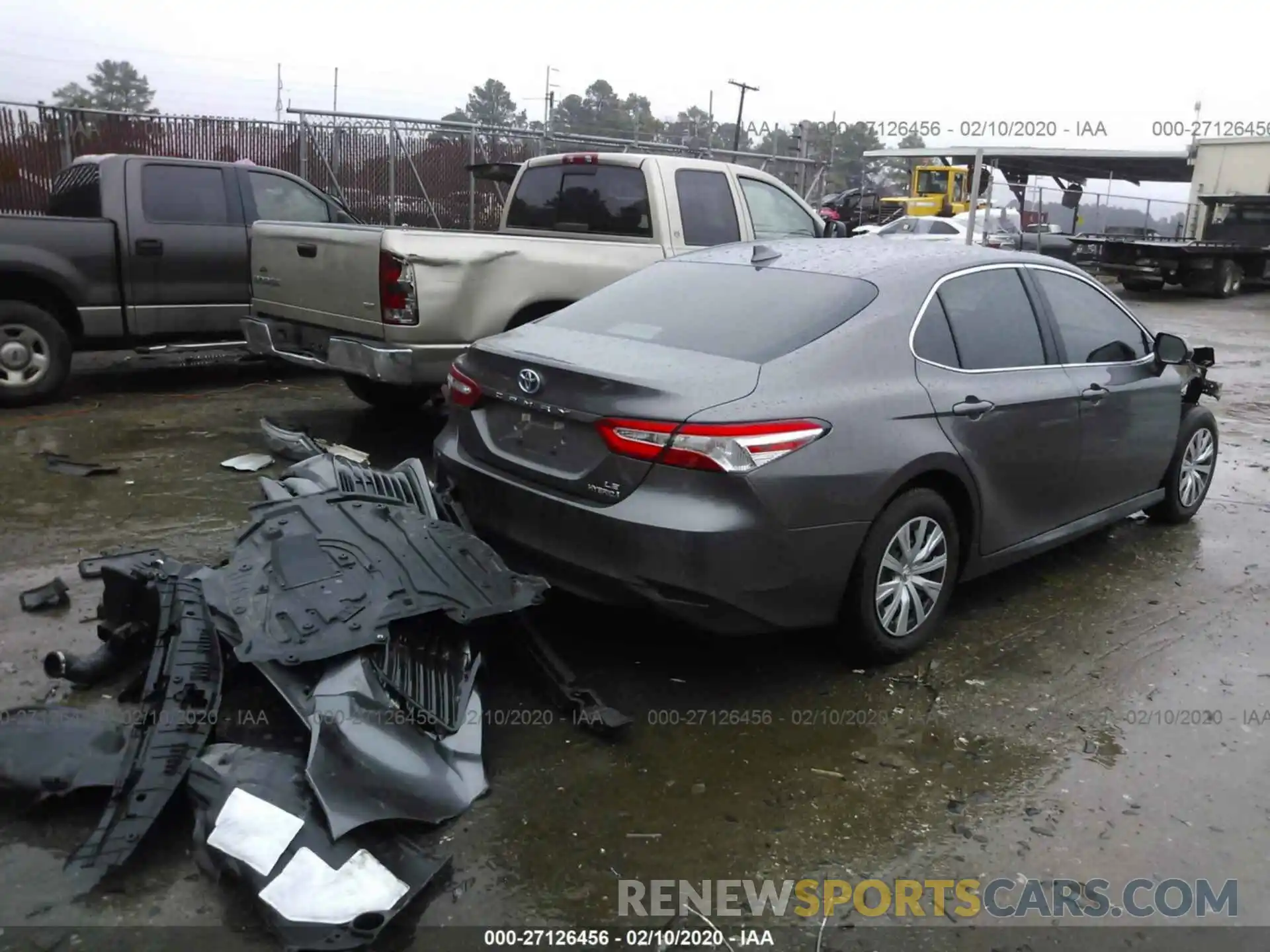 4 Photograph of a damaged car 4T1C31AK7LU519601 TOYOTA CAMRY 2020