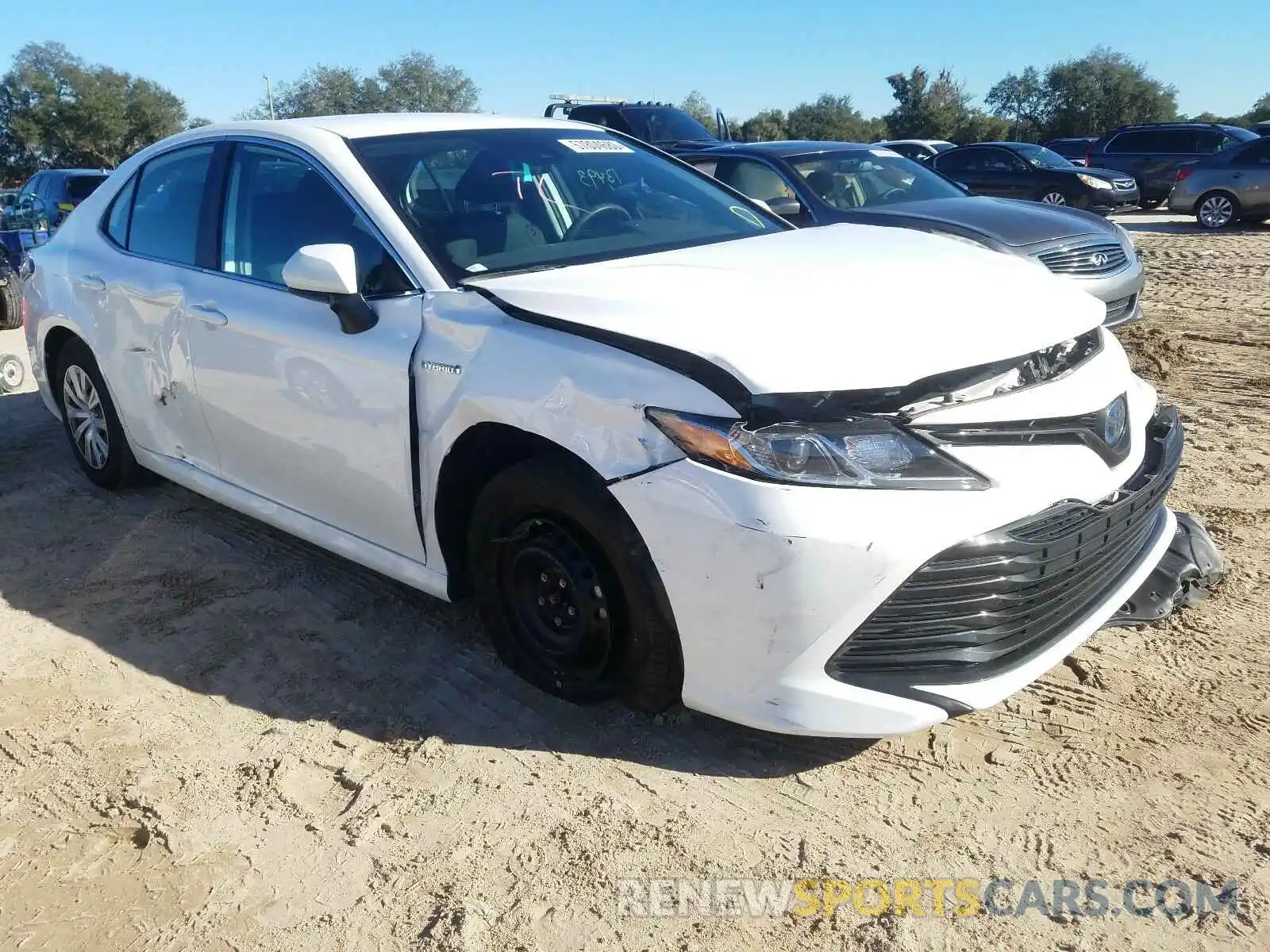 1 Photograph of a damaged car 4T1C31AK7LU520229 TOYOTA CAMRY 2020