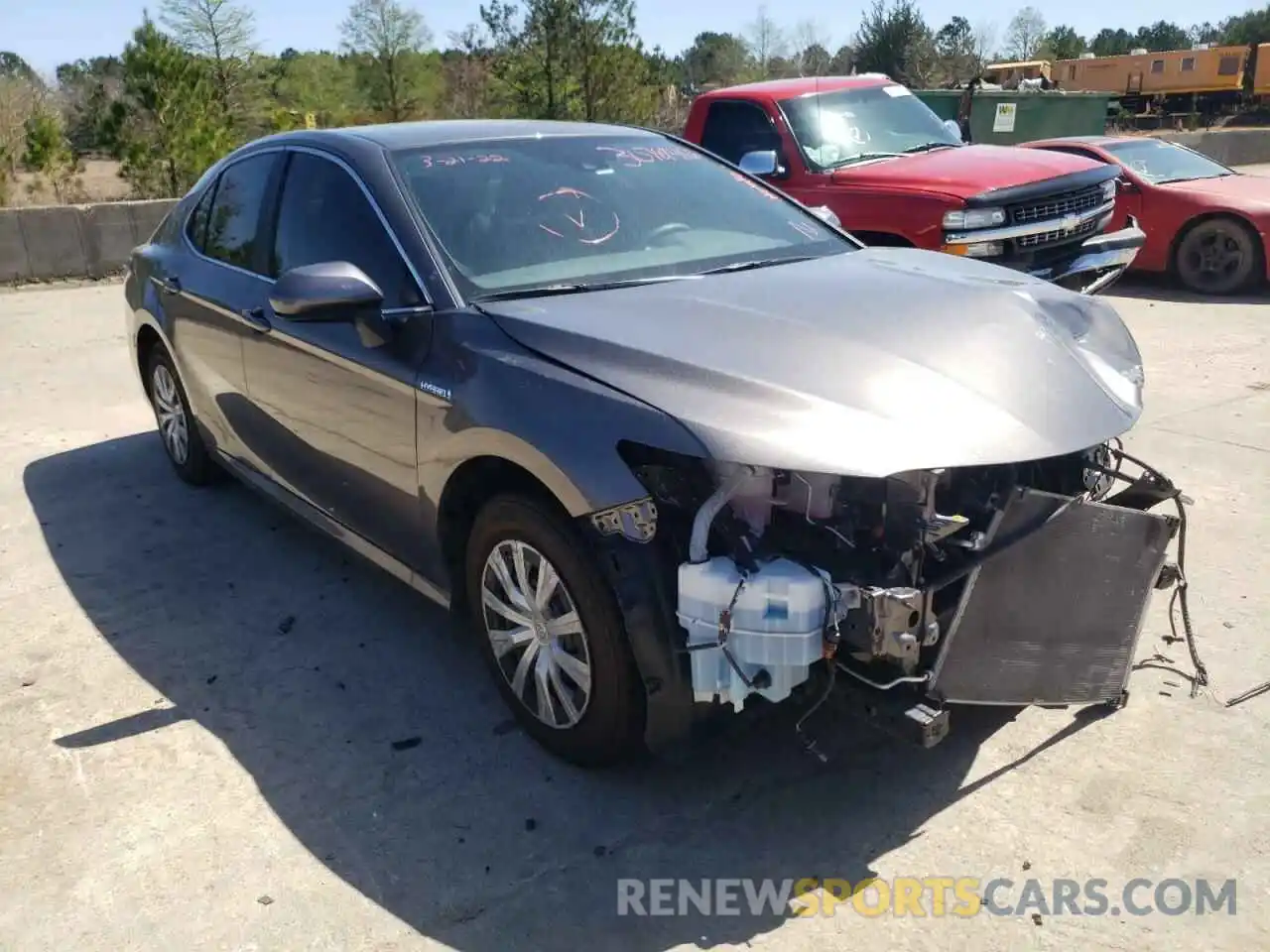 1 Photograph of a damaged car 4T1C31AK7LU520778 TOYOTA CAMRY 2020