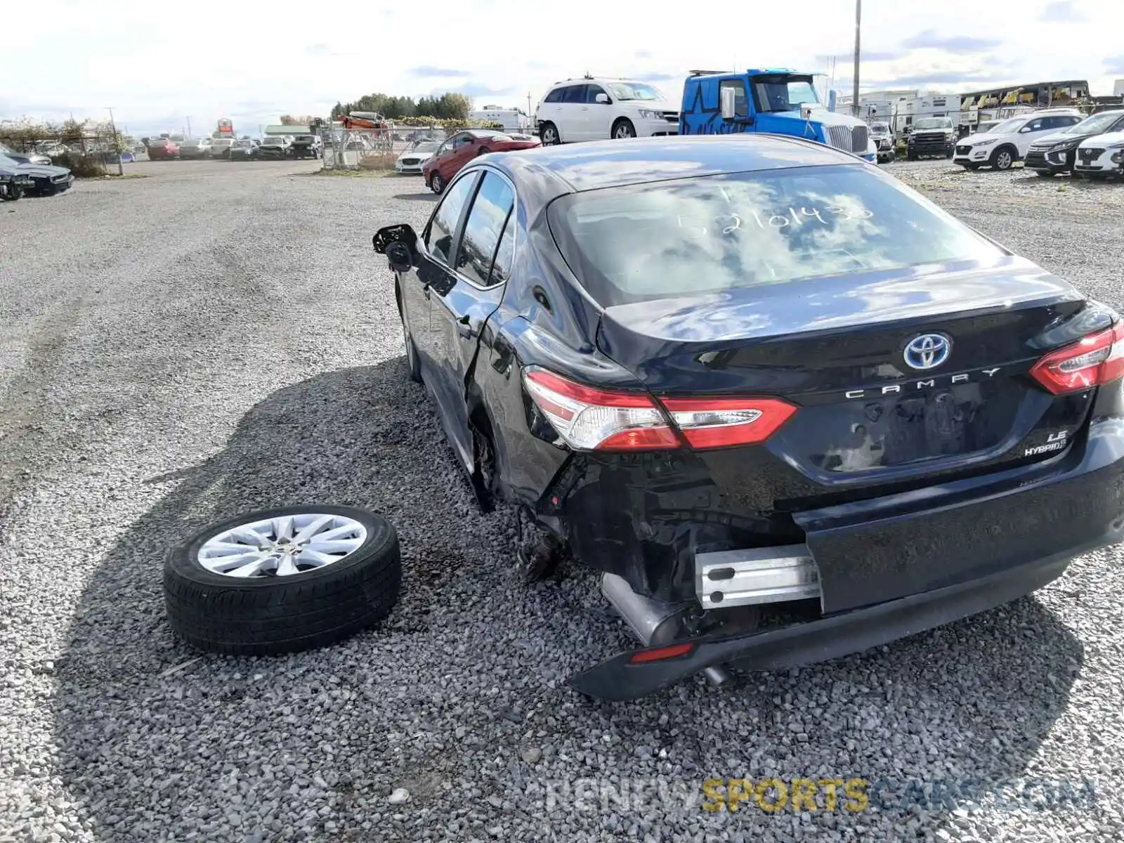 3 Photograph of a damaged car 4T1C31AK7LU521106 TOYOTA CAMRY 2020