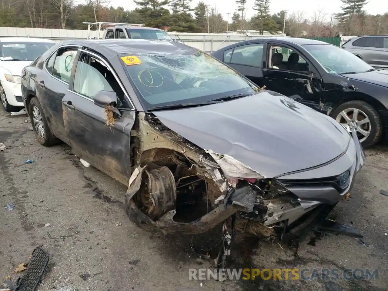 1 Photograph of a damaged car 4T1C31AK7LU523258 TOYOTA CAMRY 2020