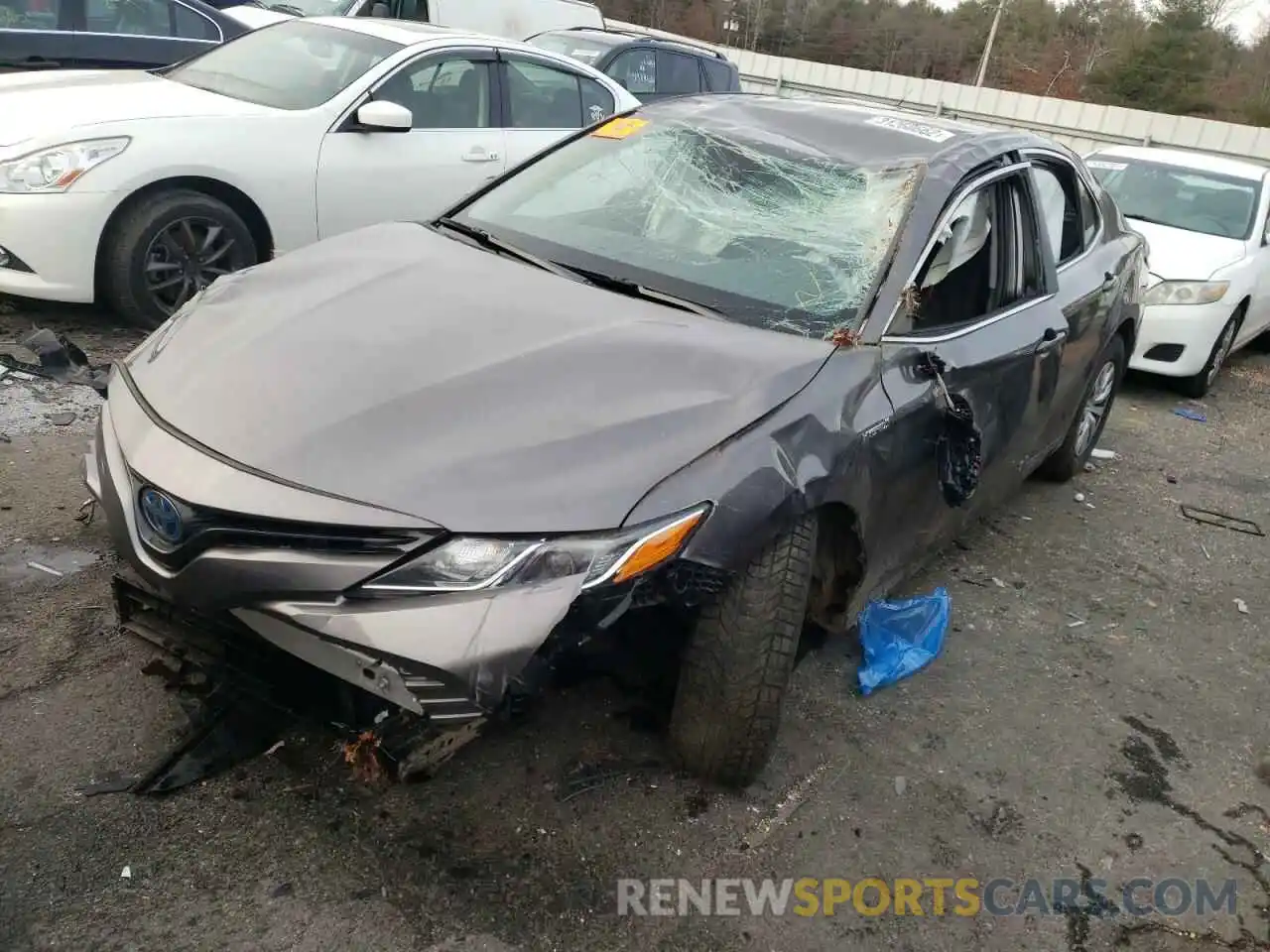 2 Photograph of a damaged car 4T1C31AK7LU523258 TOYOTA CAMRY 2020