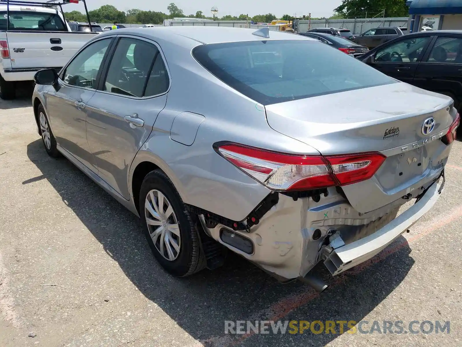 3 Photograph of a damaged car 4T1C31AK7LU523910 TOYOTA CAMRY 2020