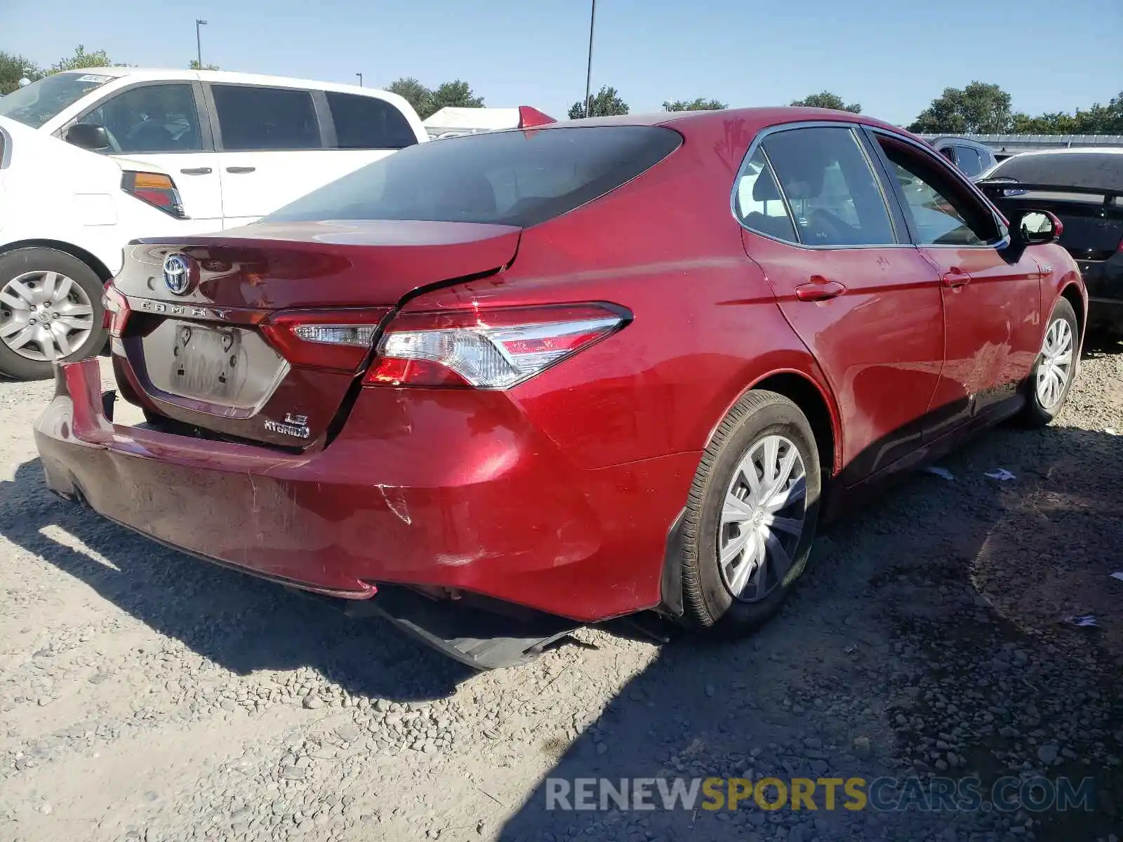 4 Photograph of a damaged car 4T1C31AK7LU527388 TOYOTA CAMRY 2020