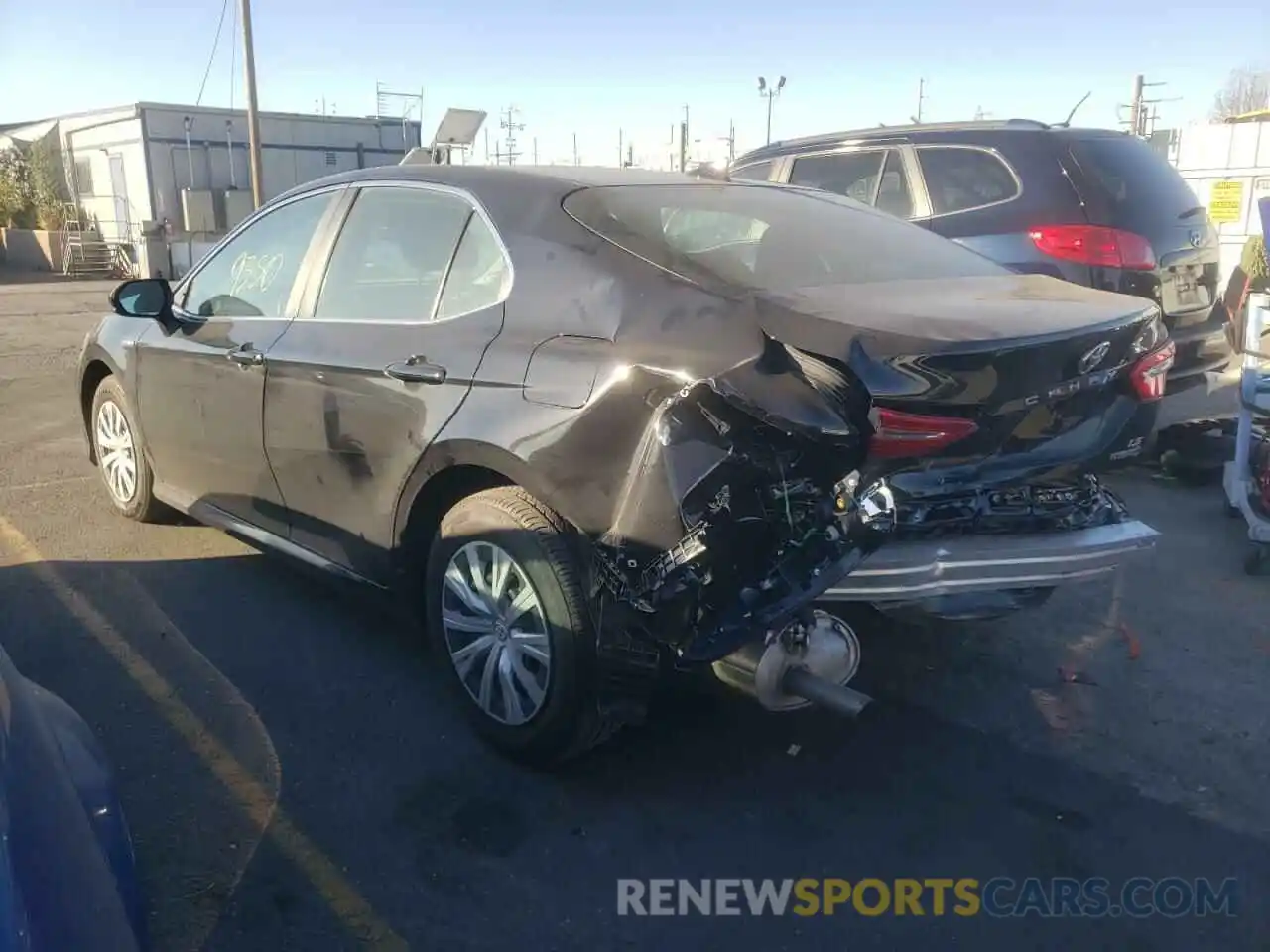 3 Photograph of a damaged car 4T1C31AK7LU533885 TOYOTA CAMRY 2020