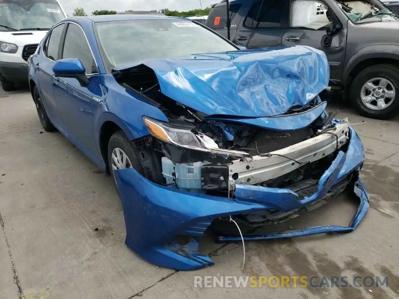 1 Photograph of a damaged car 4T1C31AK8LU018264 TOYOTA CAMRY 2020