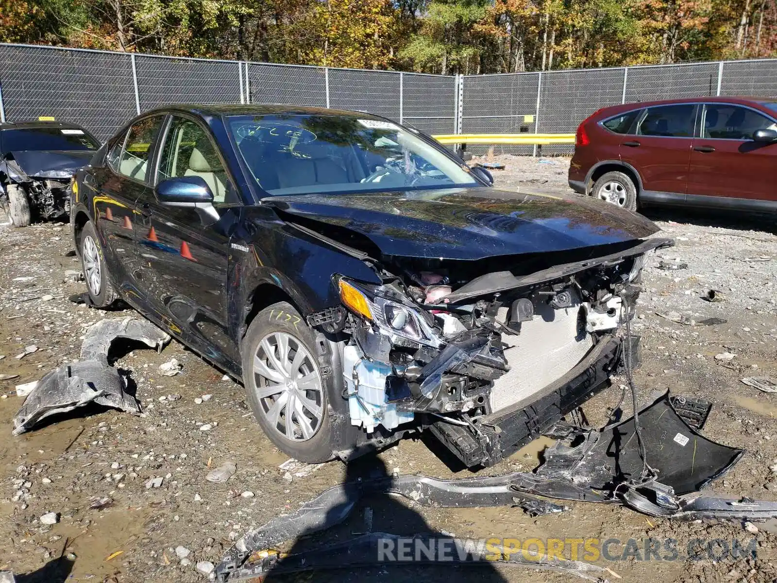 1 Photograph of a damaged car 4T1C31AK8LU518084 TOYOTA CAMRY 2020