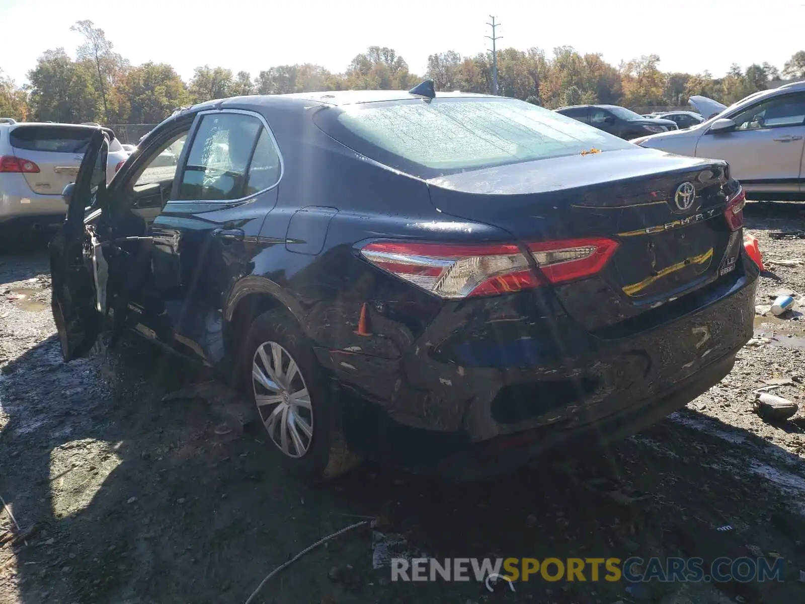 3 Photograph of a damaged car 4T1C31AK8LU518084 TOYOTA CAMRY 2020