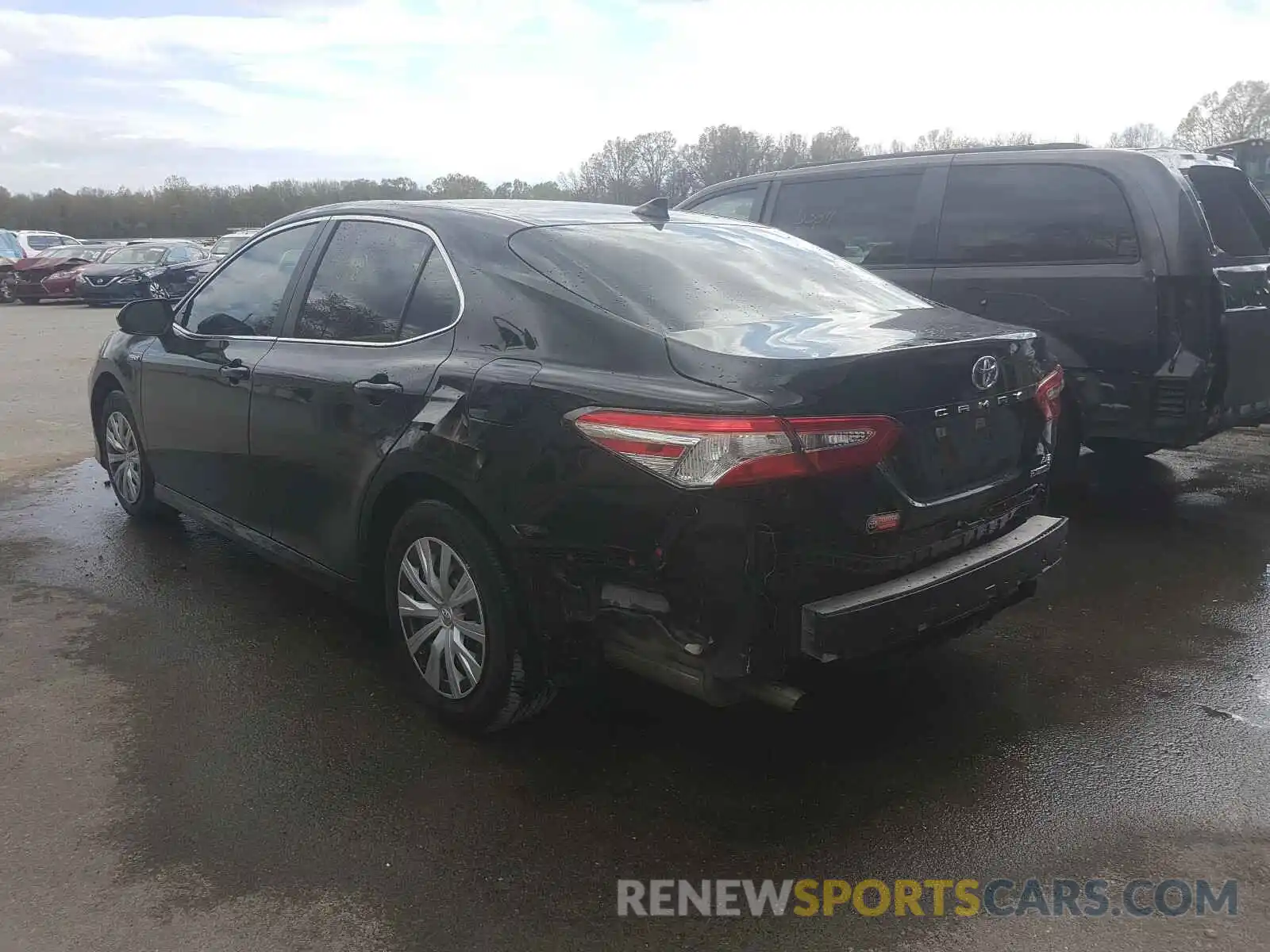 3 Photograph of a damaged car 4T1C31AK8LU523012 TOYOTA CAMRY 2020