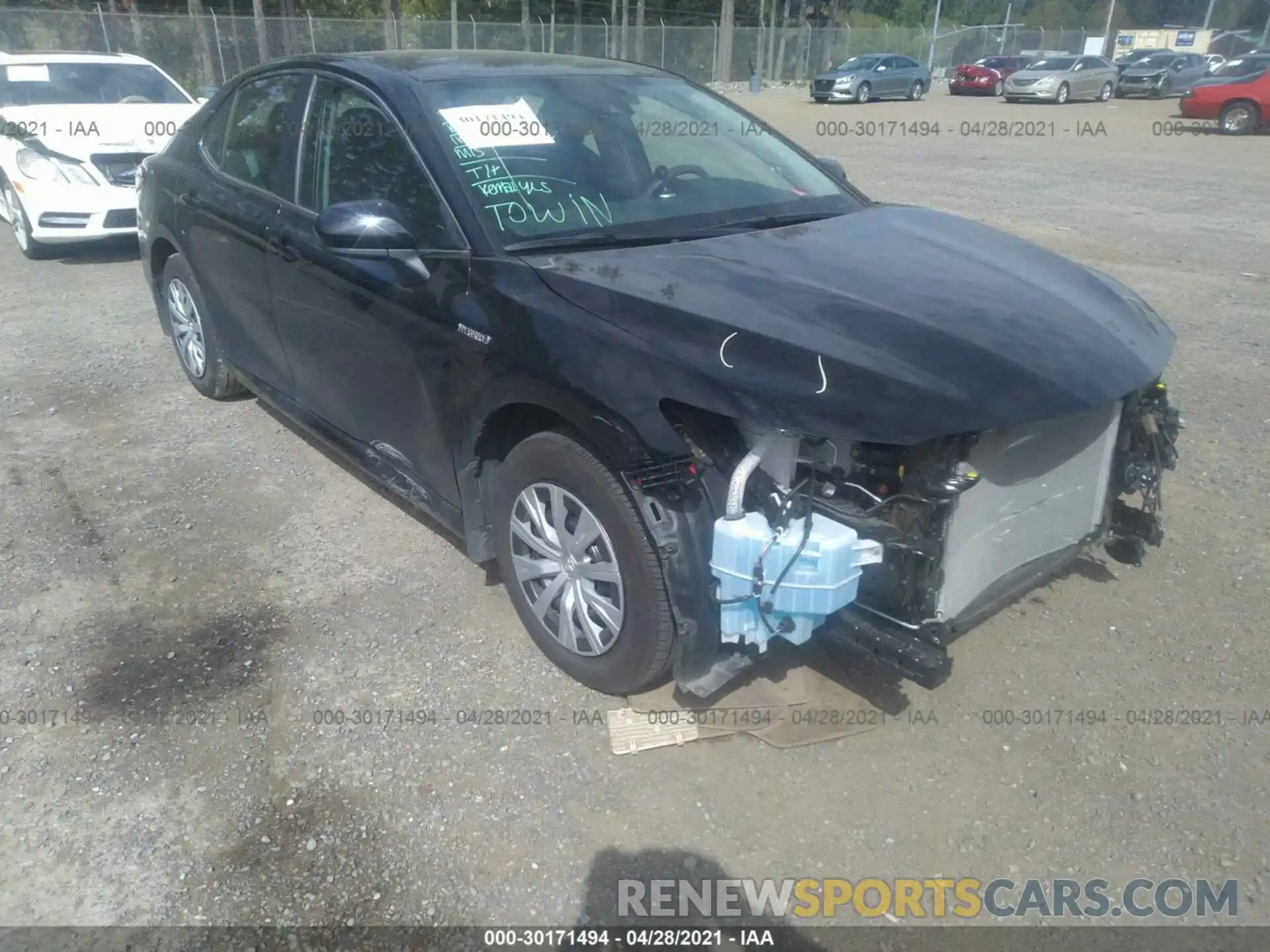 1 Photograph of a damaged car 4T1C31AK8LU525214 TOYOTA CAMRY 2020