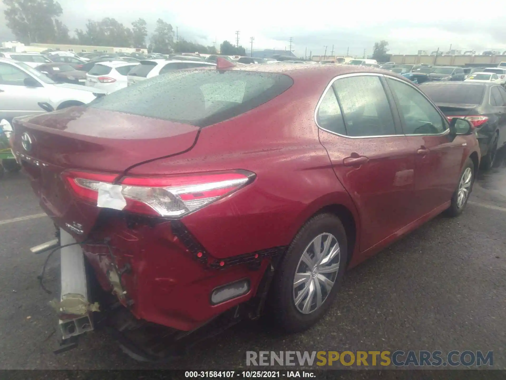 4 Photograph of a damaged car 4T1C31AK8LU526315 TOYOTA CAMRY 2020