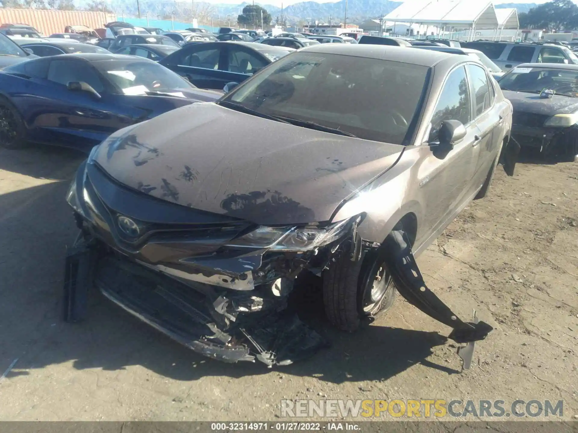 2 Photograph of a damaged car 4T1C31AK8LU526654 TOYOTA CAMRY 2020