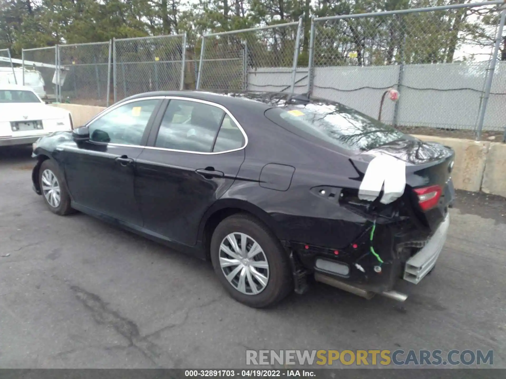 3 Photograph of a damaged car 4T1C31AK8LU532048 TOYOTA CAMRY 2020