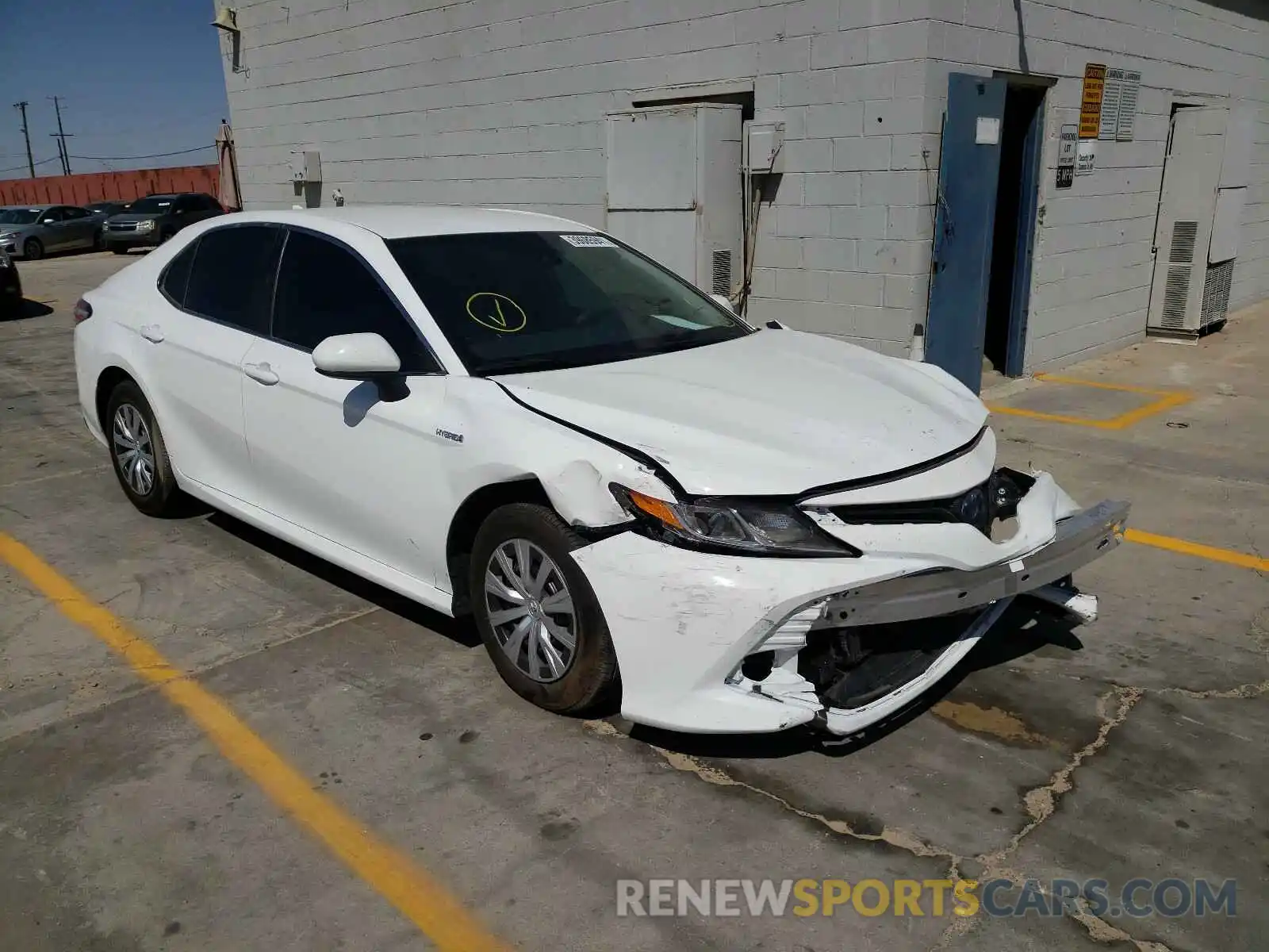 1 Photograph of a damaged car 4T1C31AK8LU538447 TOYOTA CAMRY 2020