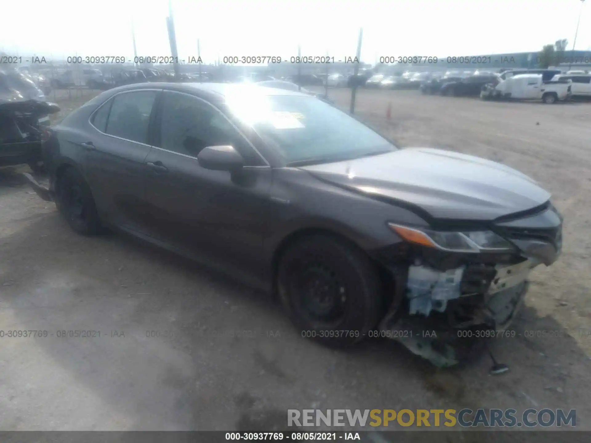 1 Photograph of a damaged car 4T1C31AK8LU538514 TOYOTA CAMRY 2020