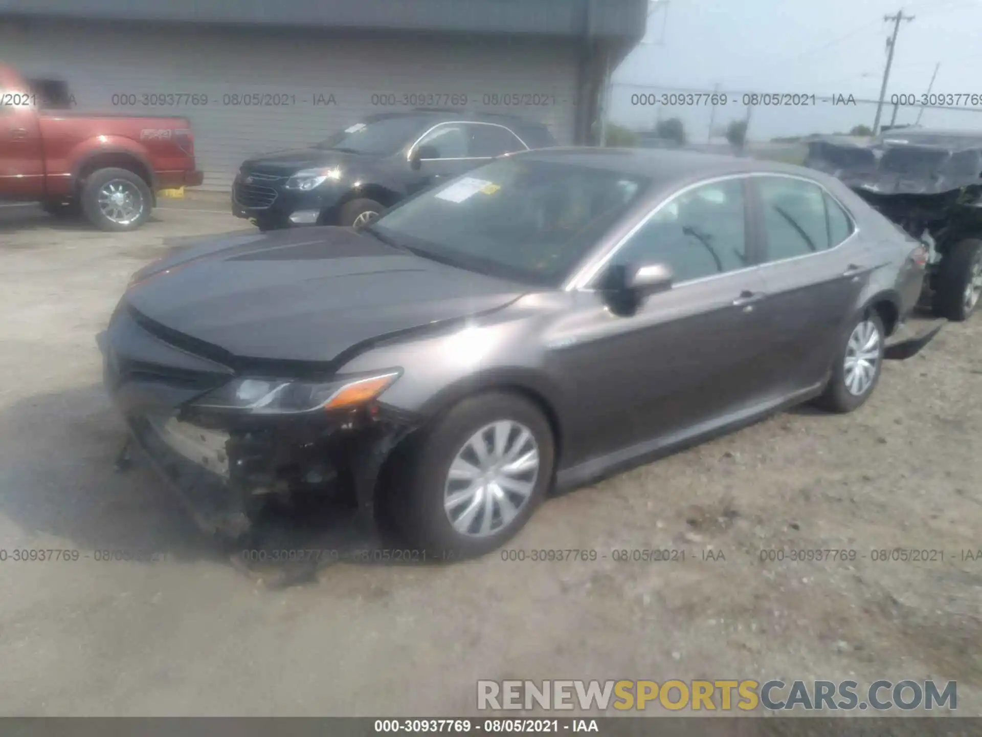 2 Photograph of a damaged car 4T1C31AK8LU538514 TOYOTA CAMRY 2020