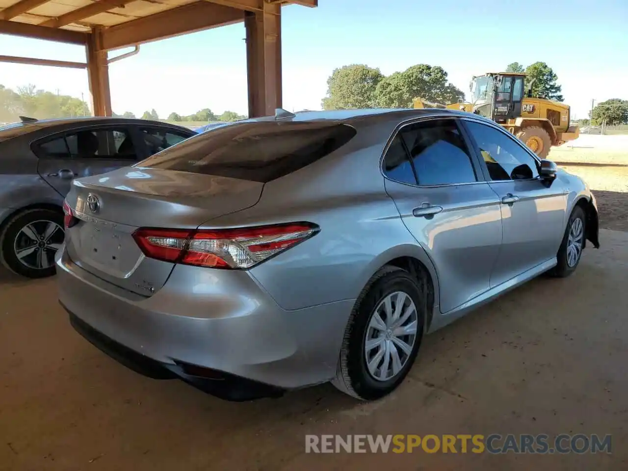 4 Photograph of a damaged car 4T1C31AK8LU540151 TOYOTA CAMRY 2020