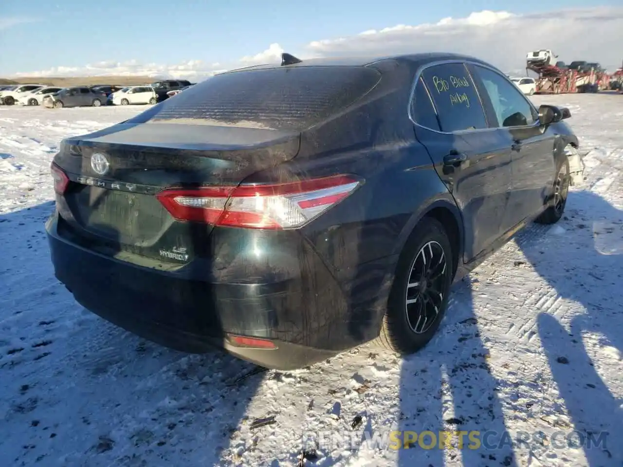 4 Photograph of a damaged car 4T1C31AK8LU541848 TOYOTA CAMRY 2020