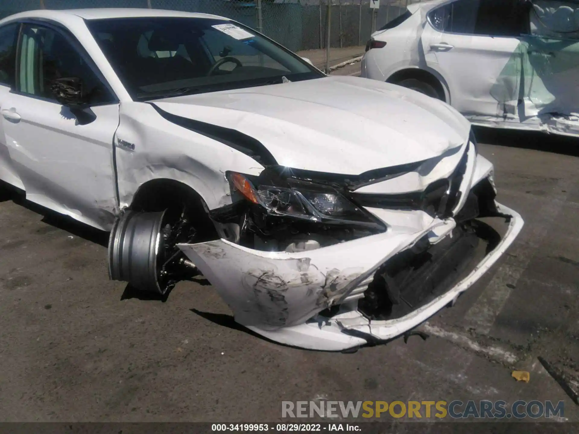 6 Photograph of a damaged car 4T1C31AK8LU546161 TOYOTA CAMRY 2020