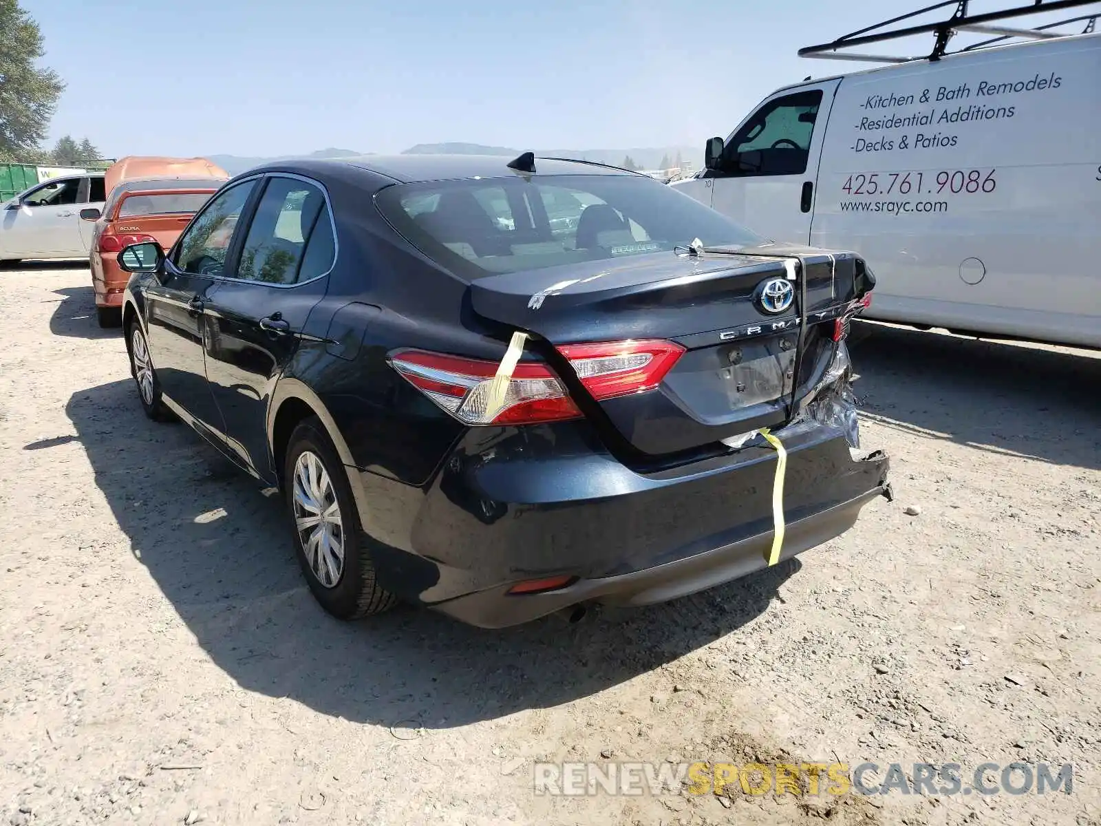 3 Photograph of a damaged car 4T1C31AK9LU518384 TOYOTA CAMRY 2020