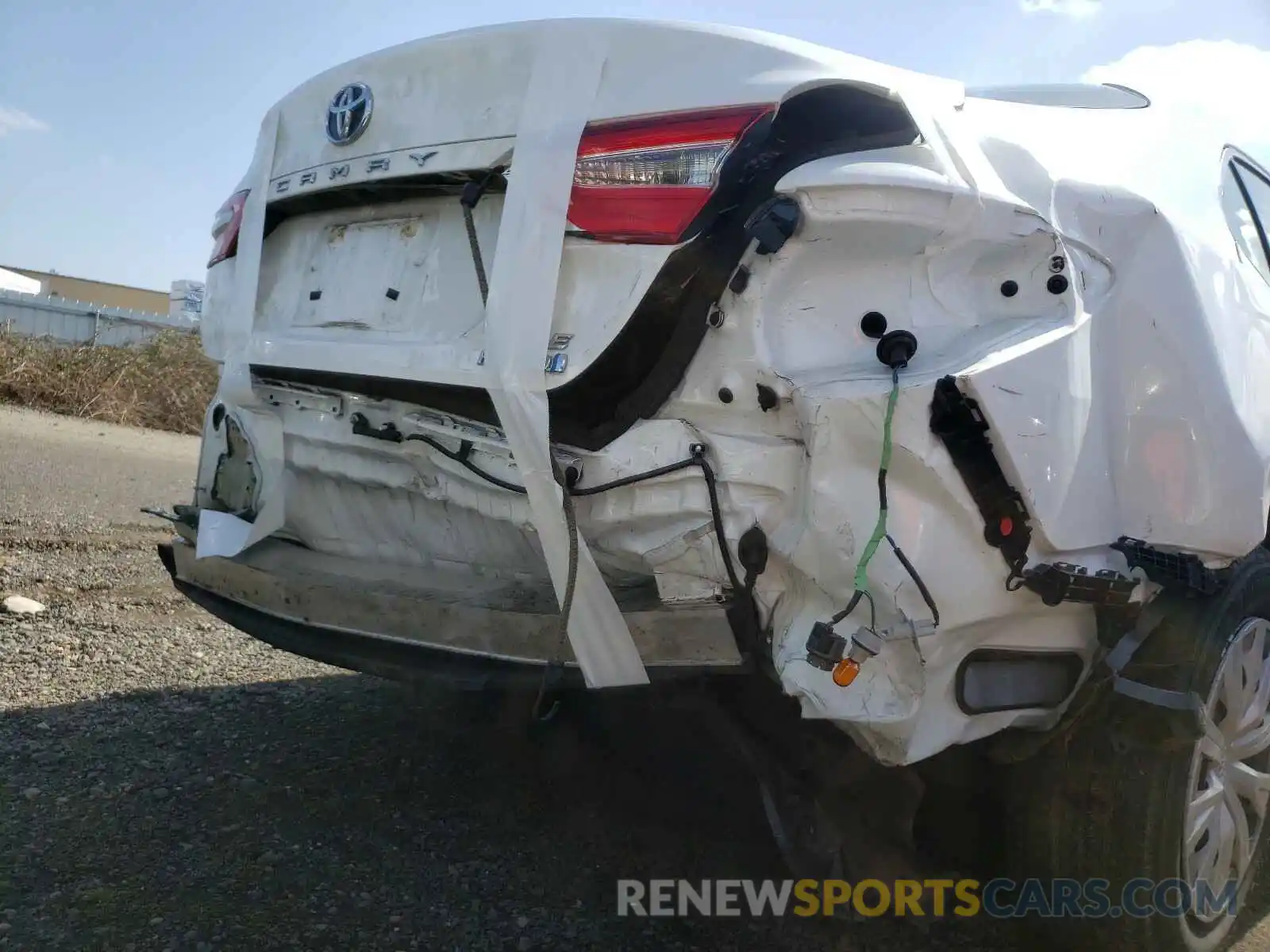 9 Photograph of a damaged car 4T1C31AK9LU519468 TOYOTA CAMRY 2020