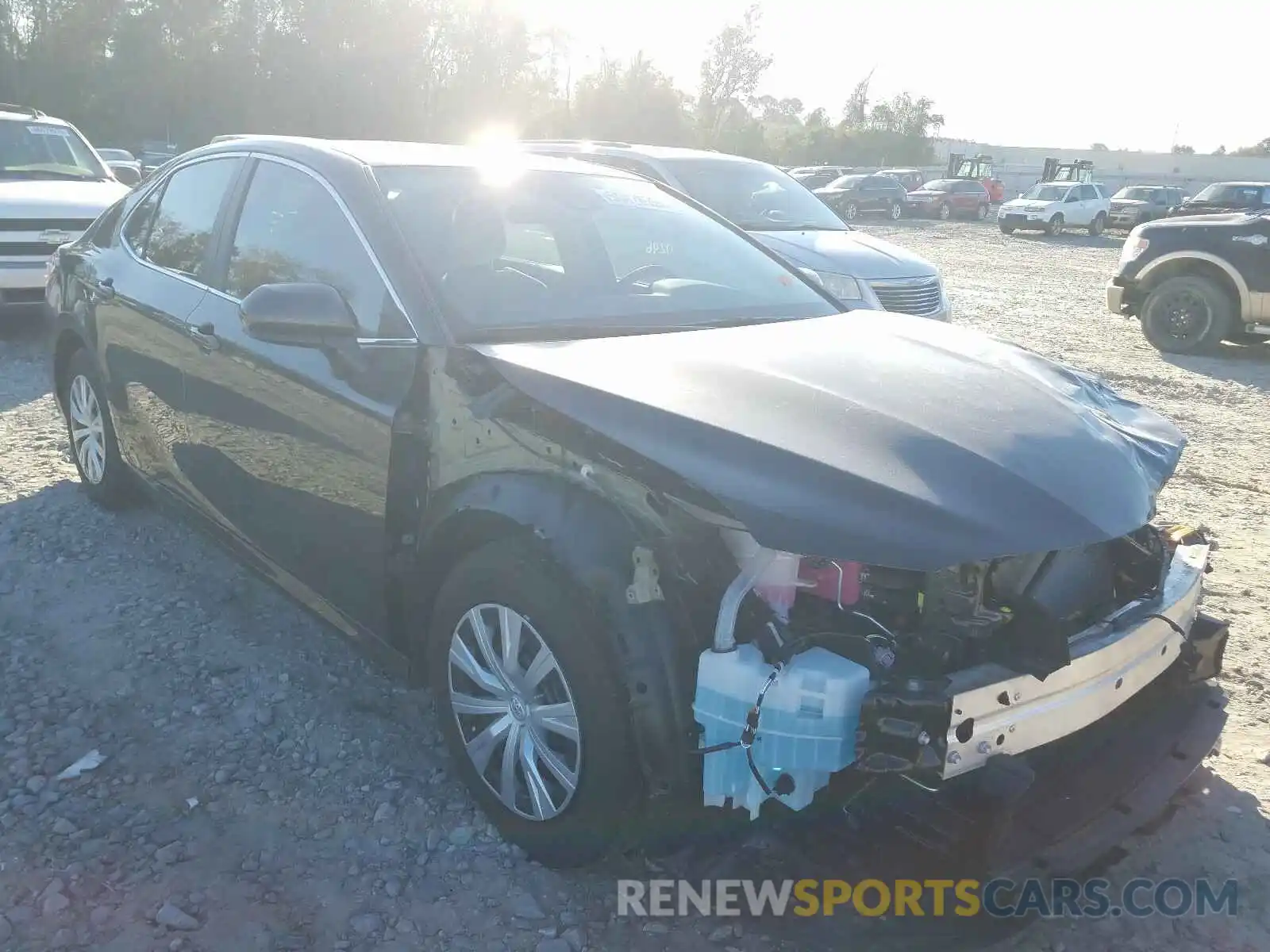 1 Photograph of a damaged car 4T1C31AK9LU526565 TOYOTA CAMRY 2020