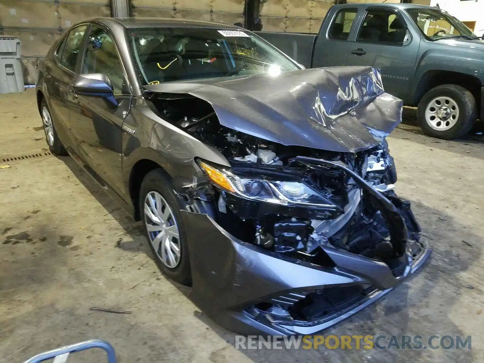 1 Photograph of a damaged car 4T1C31AK9LU527019 TOYOTA CAMRY 2020