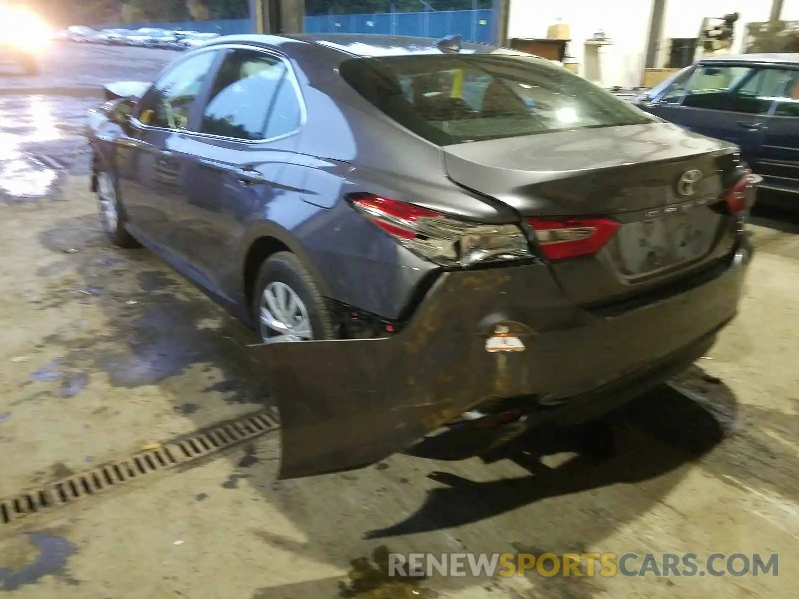 3 Photograph of a damaged car 4T1C31AK9LU527019 TOYOTA CAMRY 2020