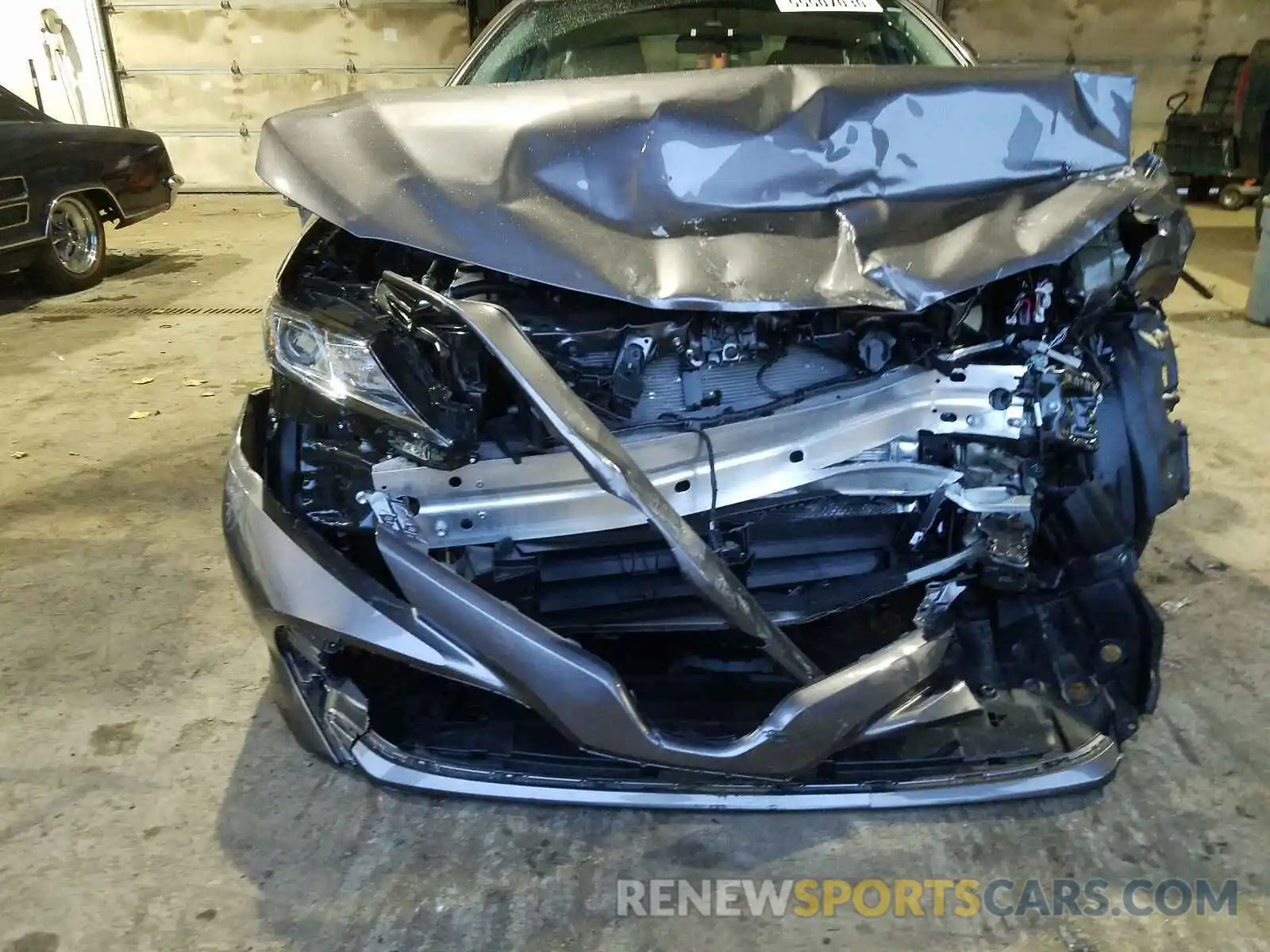 9 Photograph of a damaged car 4T1C31AK9LU527019 TOYOTA CAMRY 2020